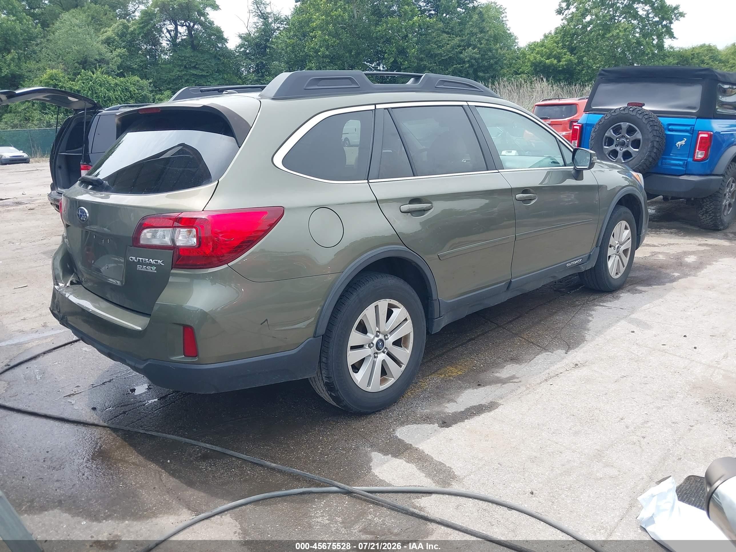 2015 Subaru Outback 2.5i Premium Green vin: 4S4BSAHC9F3288868