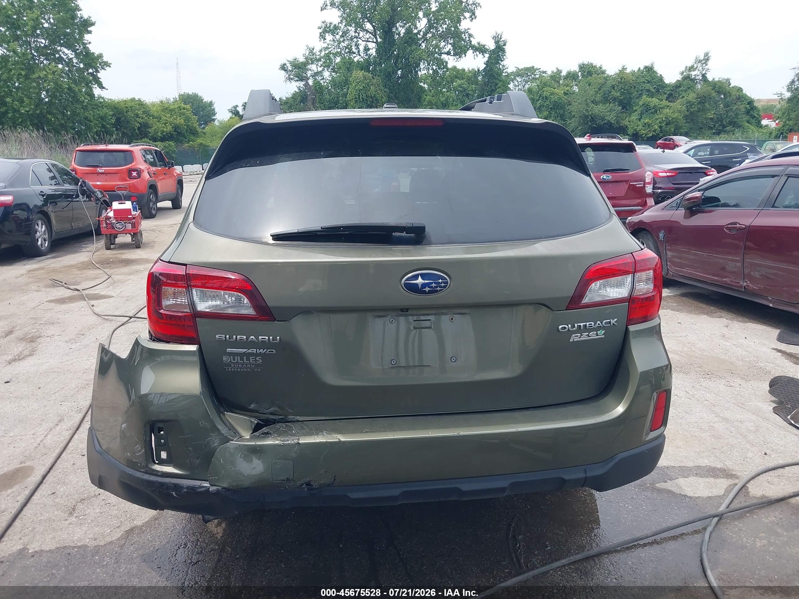 2015 Subaru Outback 2.5i Premium Green vin: 4S4BSAHC9F3288868