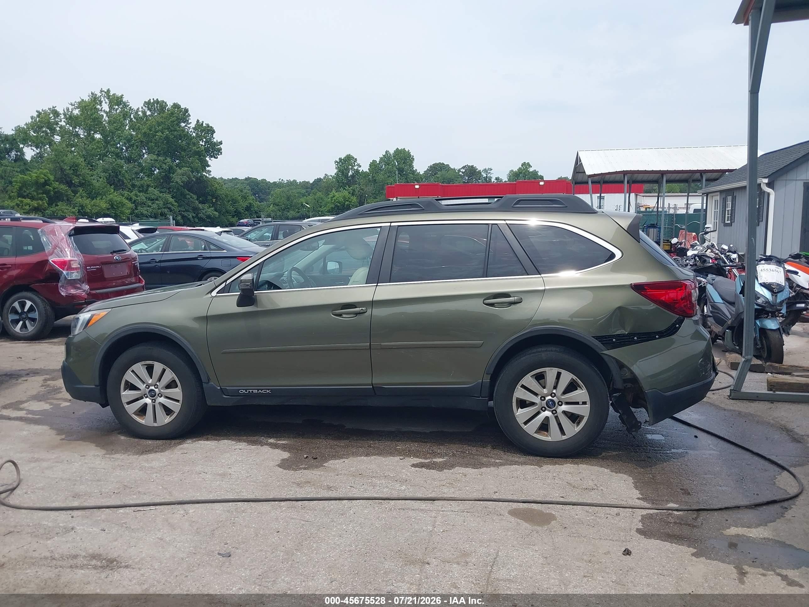 2015 Subaru Outback 2.5i Premium Green vin: 4S4BSAHC9F3288868