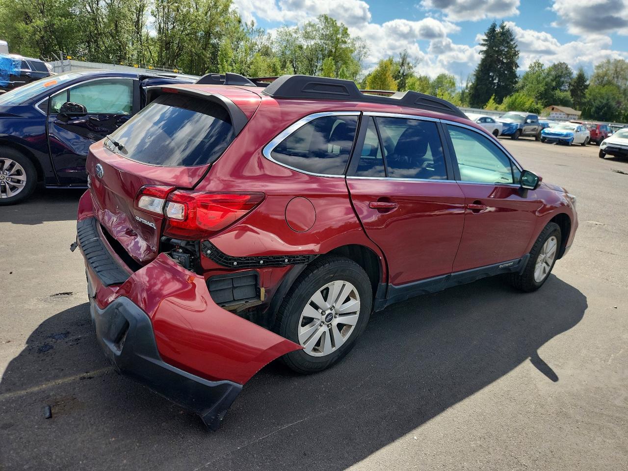2019 Subaru Outback 2.5i Premium Red vin: 4S4BSAHC9K3212626