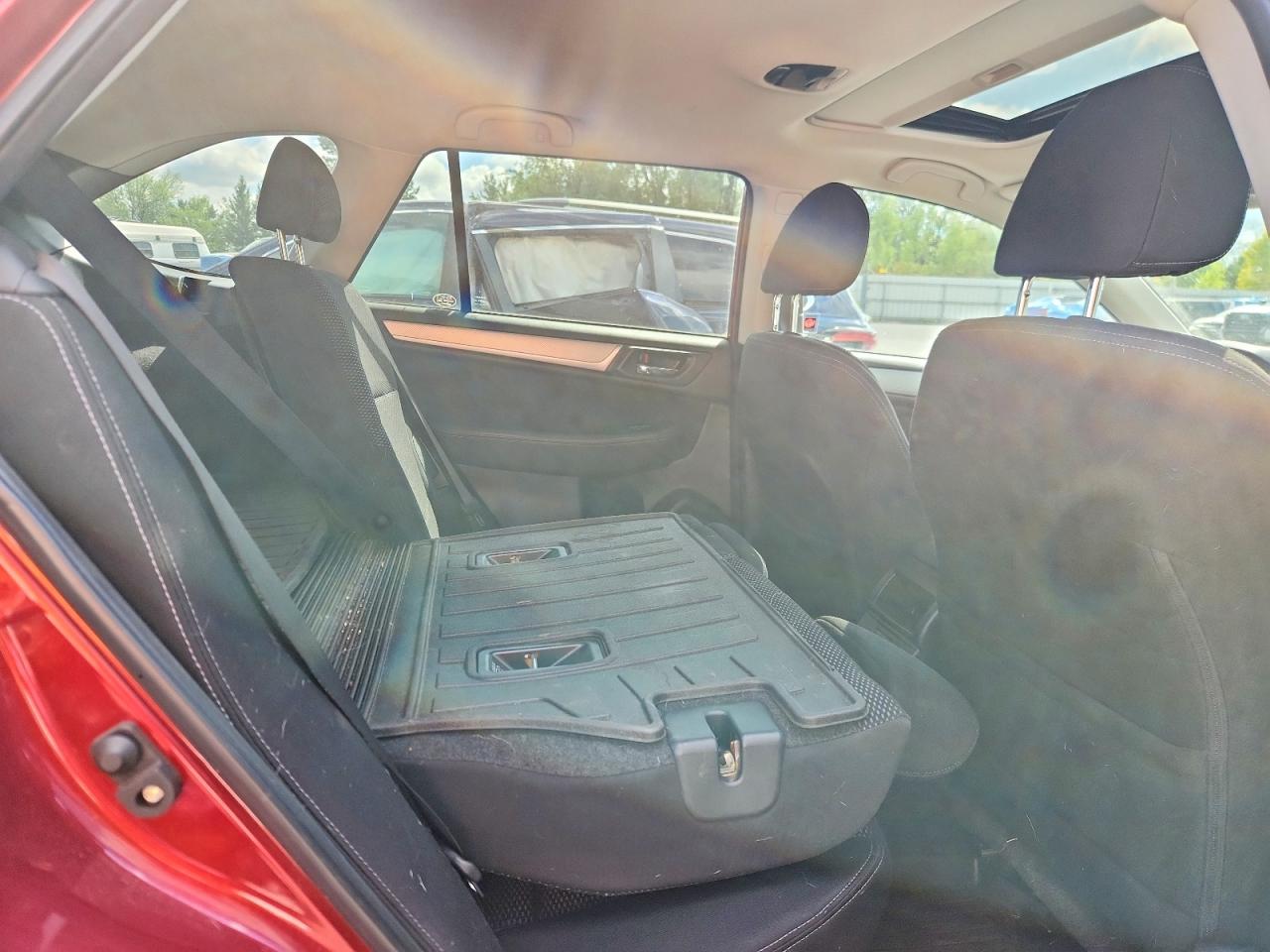 2019 Subaru Outback 2.5i Premium Red vin: 4S4BSAHC9K3212626