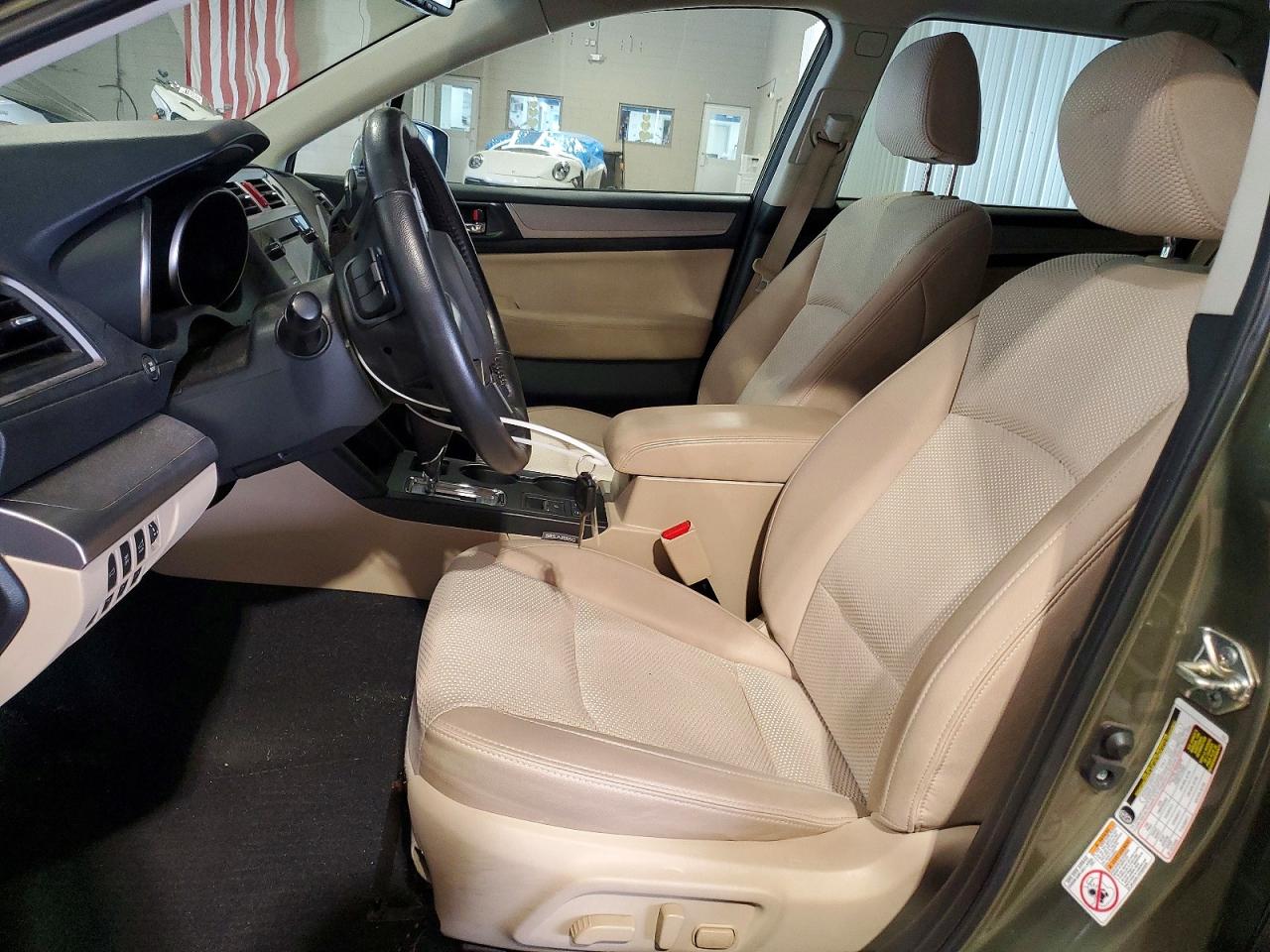 2015 Subaru Outback 2.5i Premium Green vin: 4S4BSAHCXF3286630