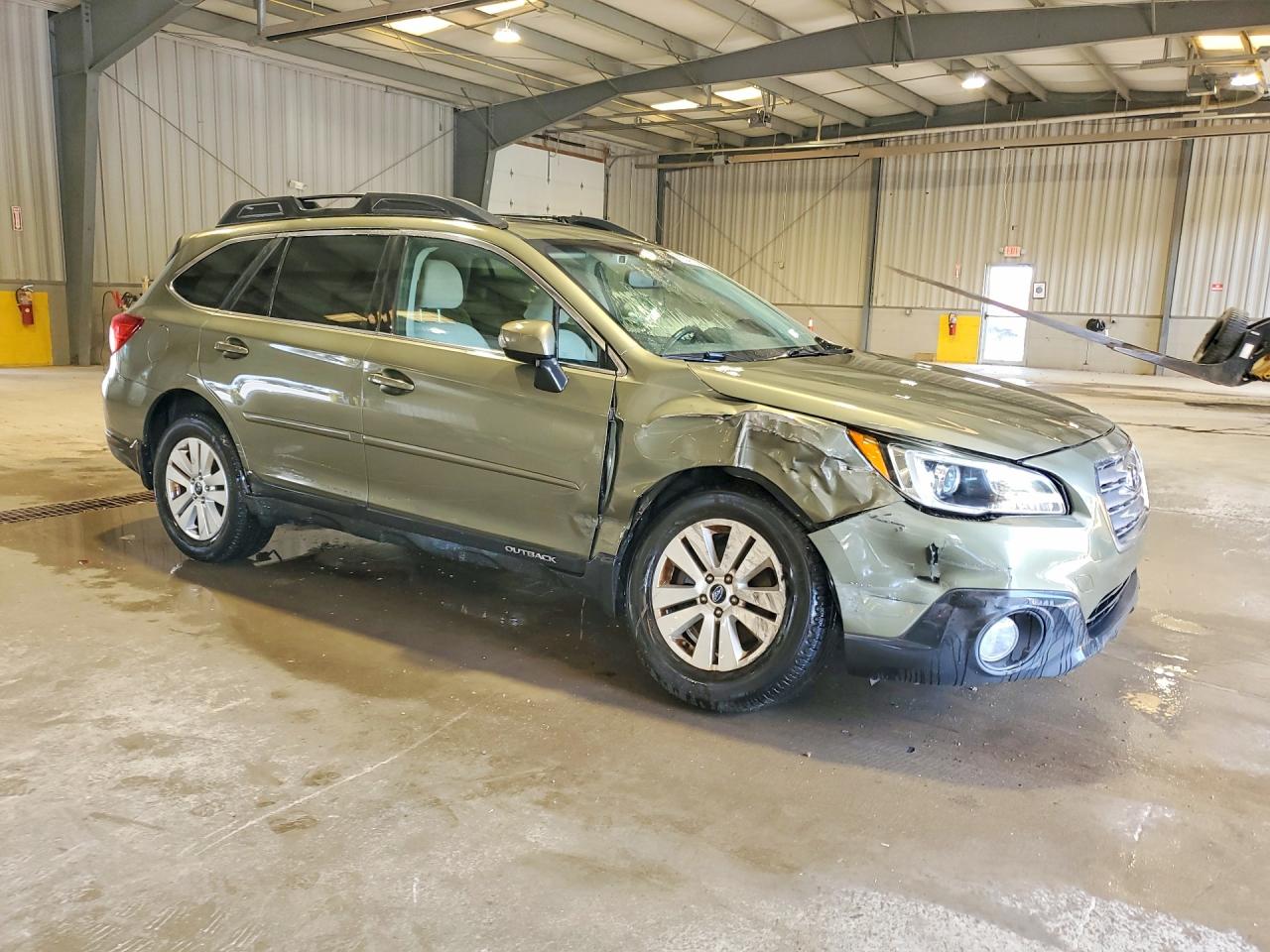 2015 Subaru Outback 2.5i Premium Green vin: 4S4BSAHCXF3286630
