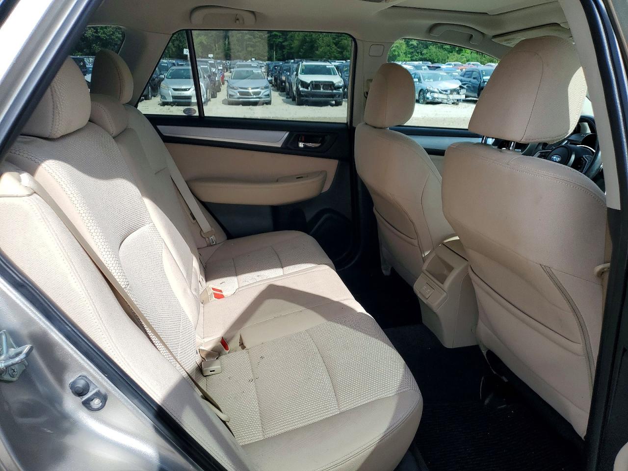 2019 Subaru Outback 2.5i Premium Gray vin: 4S4BSAHCXK3237339