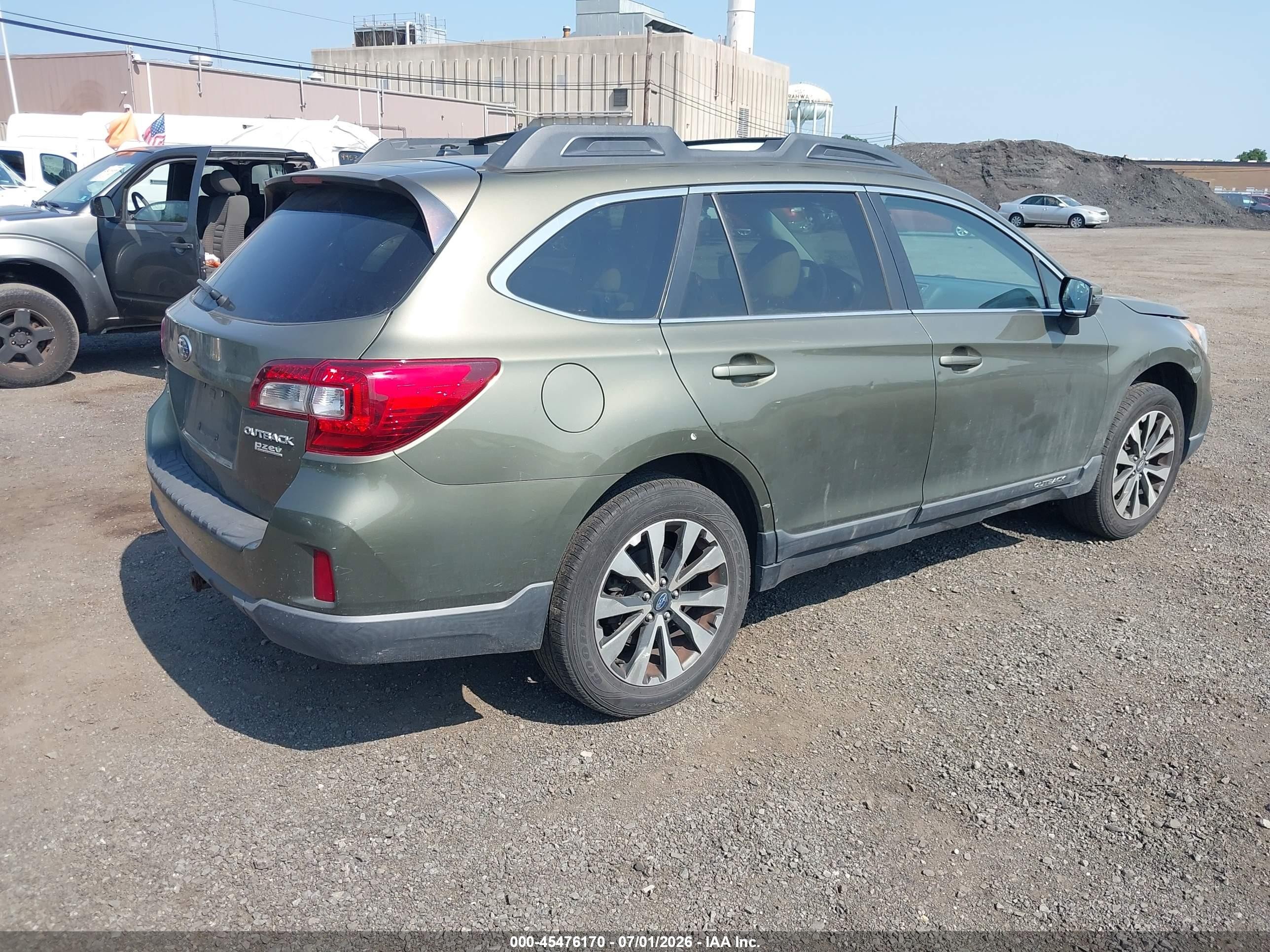 2015 Subaru Outback 2.5i Limited Green vin: 4S4BSAJC0F3225250
