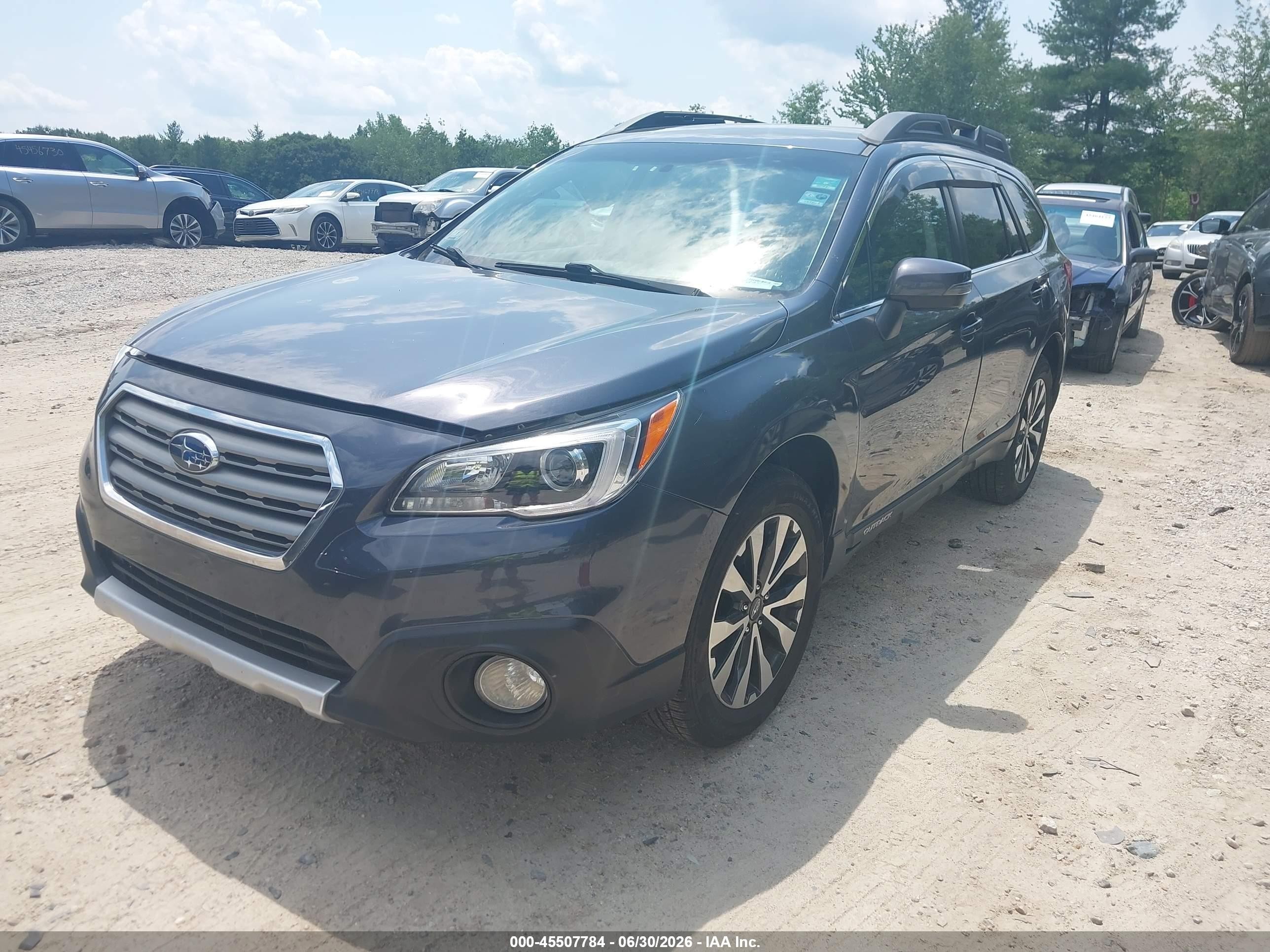 2015 Subaru Outback 2.5i Limited Gray vin: 4S4BSAJC1F3237598