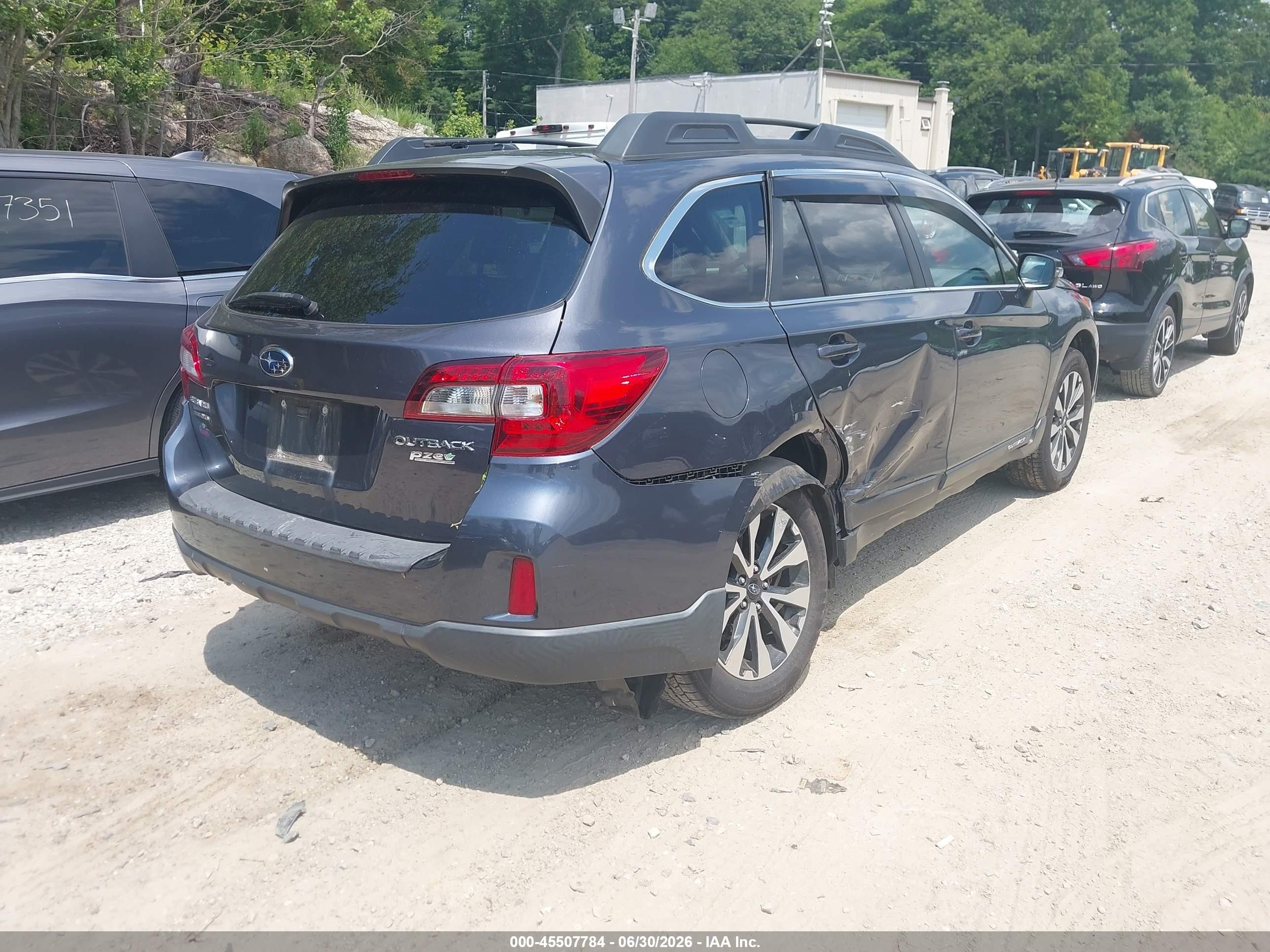 2015 Subaru Outback 2.5i Limited Gray vin: 4S4BSAJC1F3237598