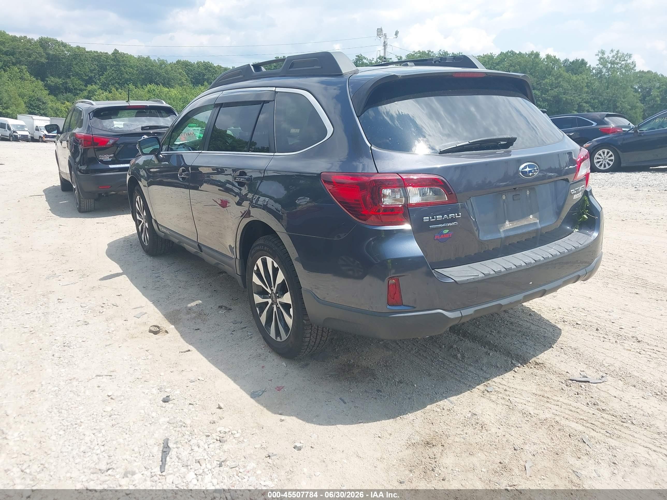 2015 Subaru Outback 2.5i Limited Gray vin: 4S4BSAJC1F3237598