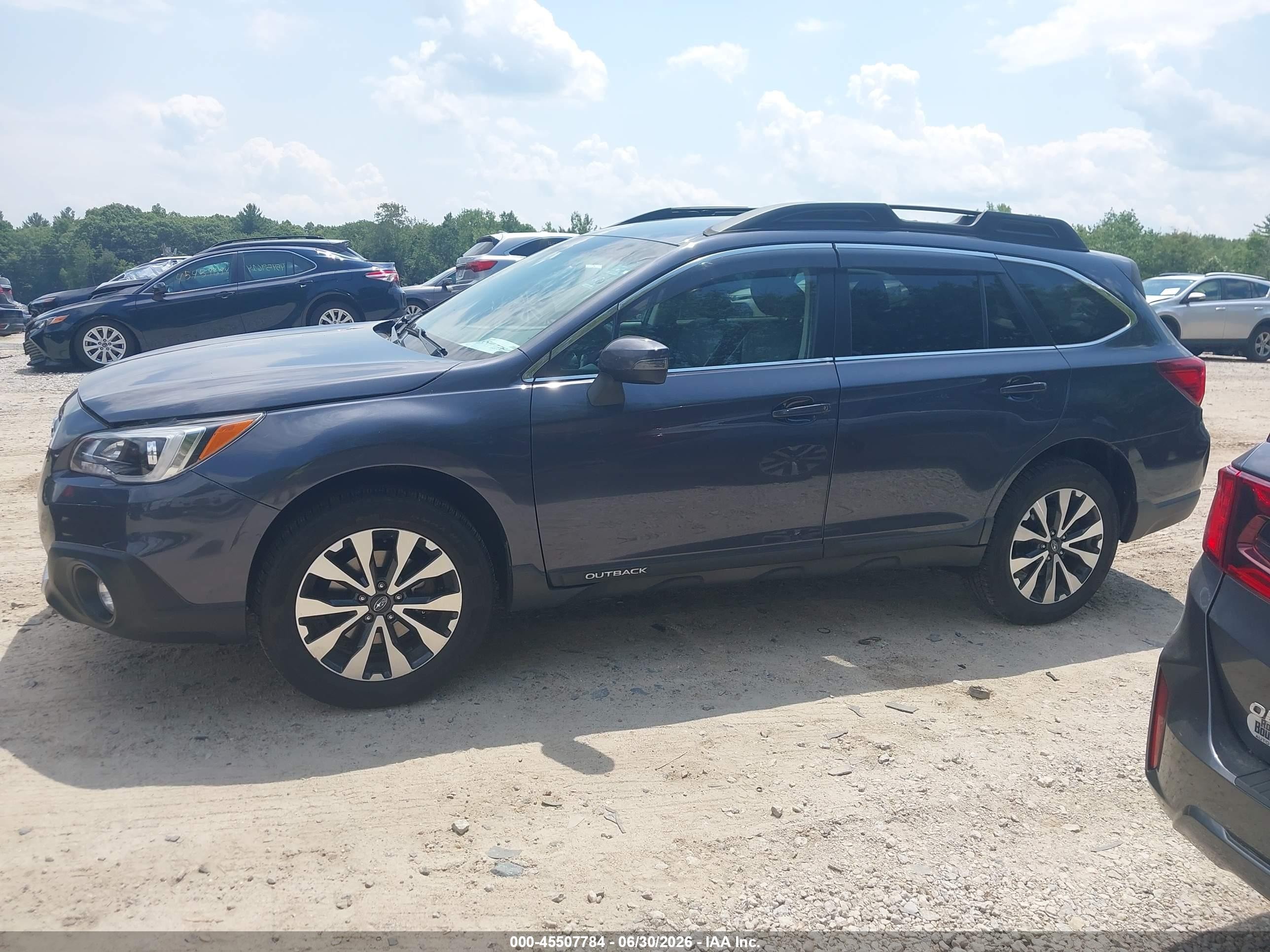 2015 Subaru Outback 2.5i Limited Gray vin: 4S4BSAJC1F3237598