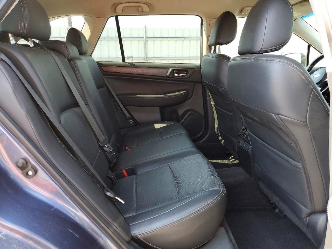 2015 Subaru Outback 2.5i Limited Blue vin: 4S4BSAJC3F3263376