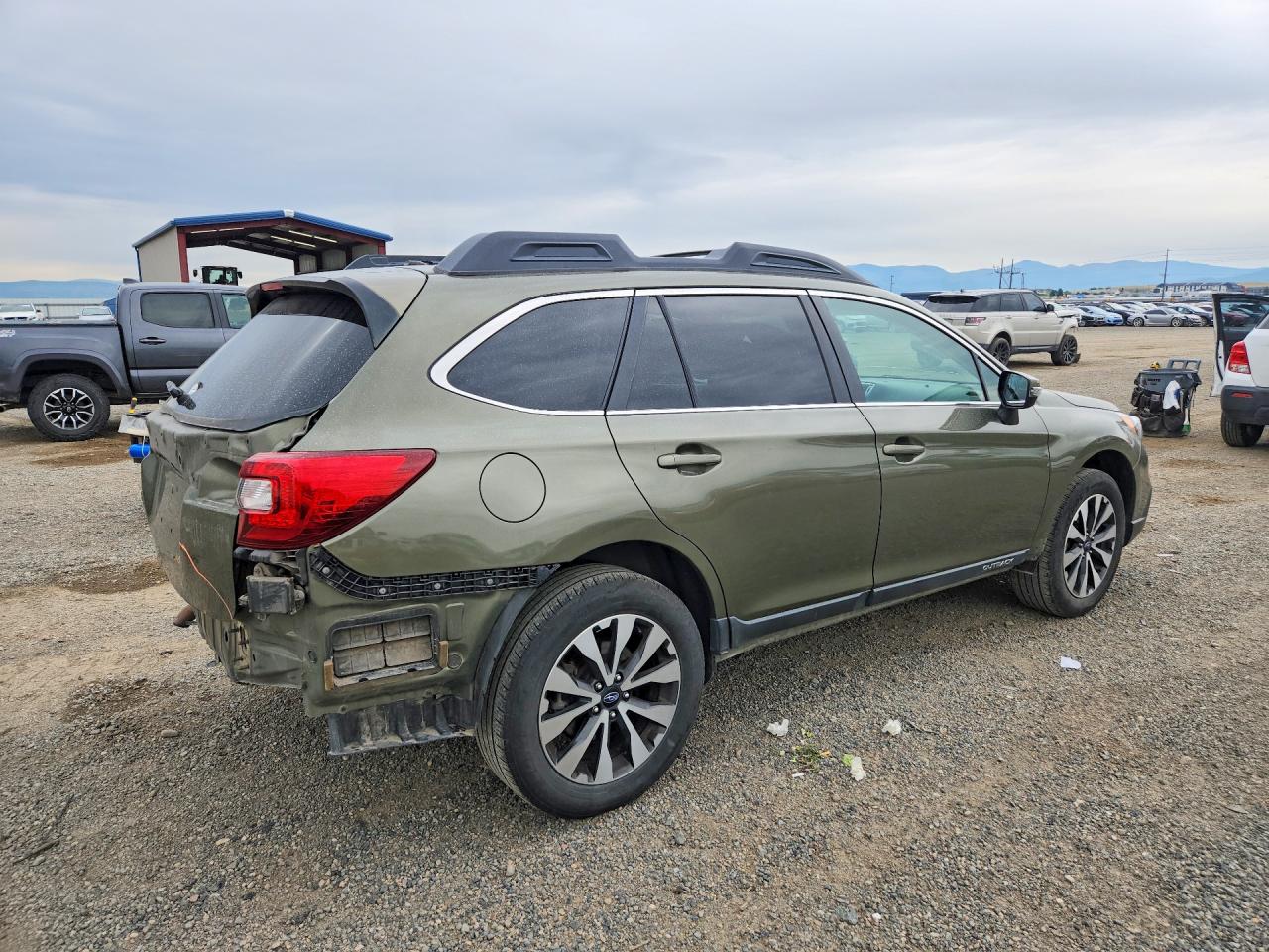 2015 Subaru Outback 2.5i Limited Green vin: 4S4BSAJC3F3343356