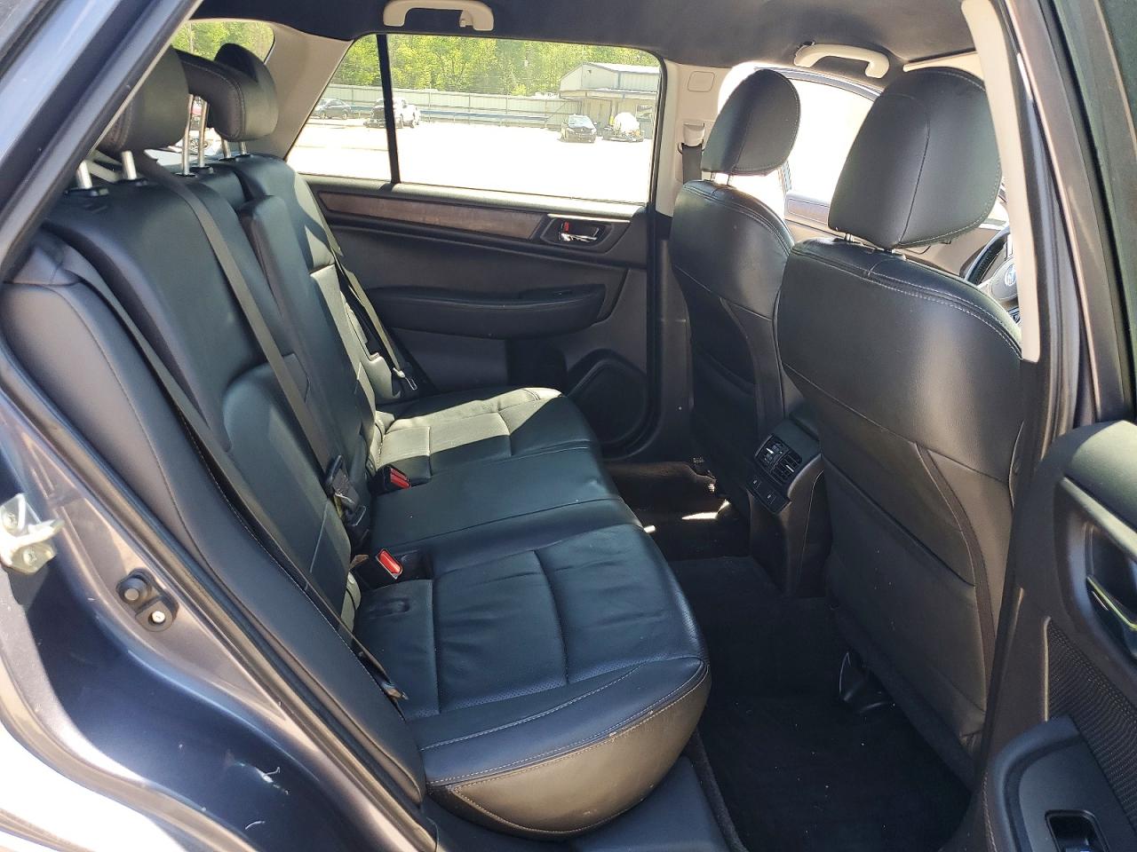 2015 Subaru Outback 2.5i Limited Gray vin: 4S4BSAJC4F3220732
