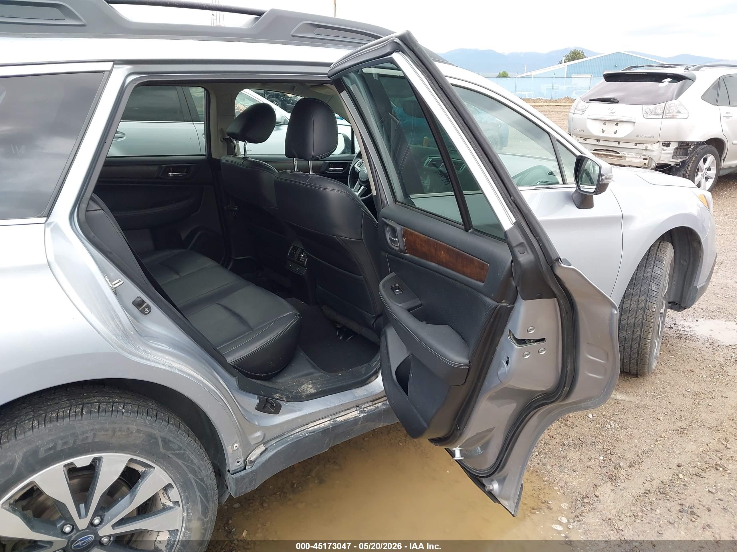 2015 Subaru Outback 2.5i Limited Light Blue vin: 4S4BSAJC4F3268215