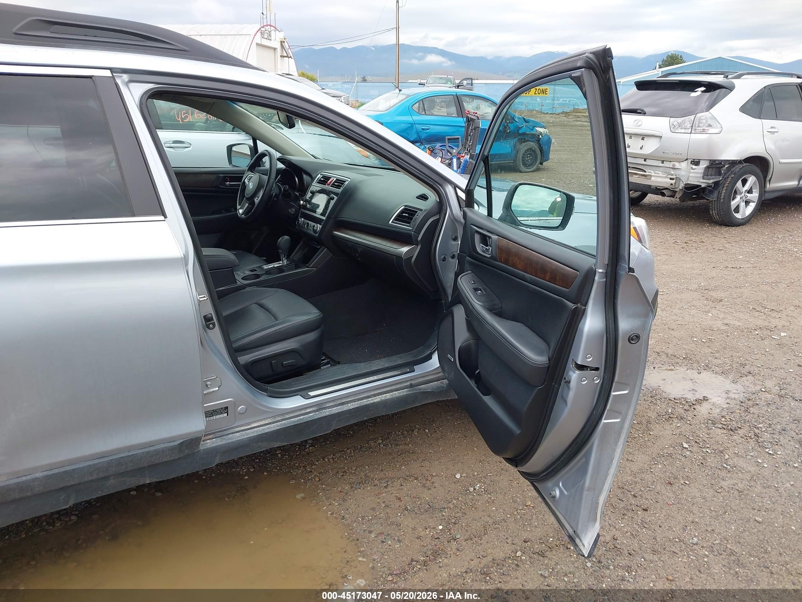 2015 Subaru Outback 2.5i Limited Light Blue vin: 4S4BSAJC4F3268215