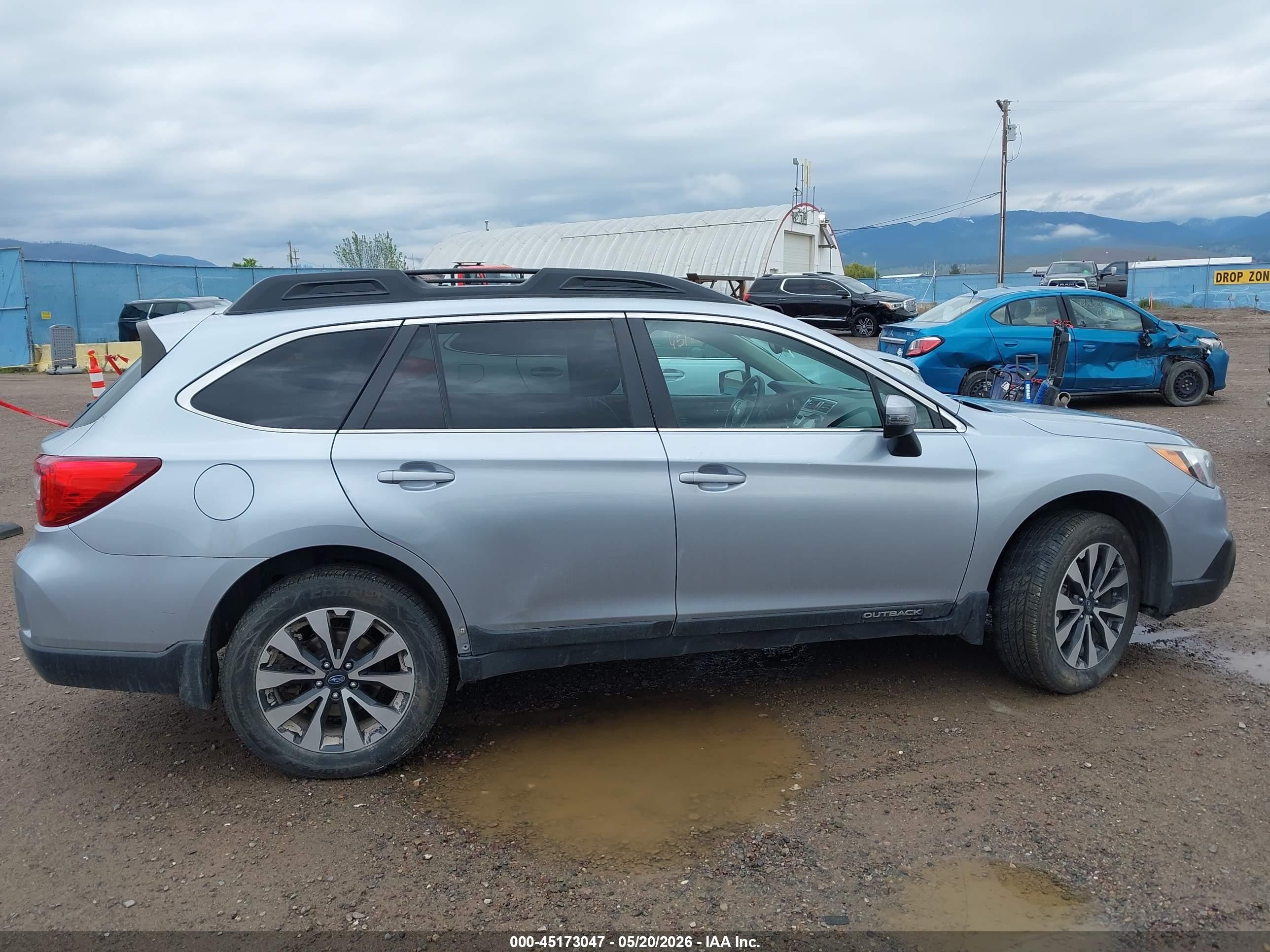 2015 Subaru Outback 2.5i Limited Light Blue vin: 4S4BSAJC4F3268215