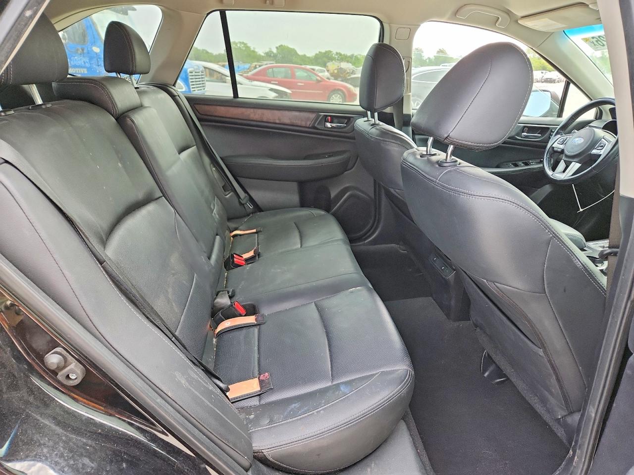 2015 Subaru Outback 2.5i Limited Черный vin: 4S4BSAJC4F3286441