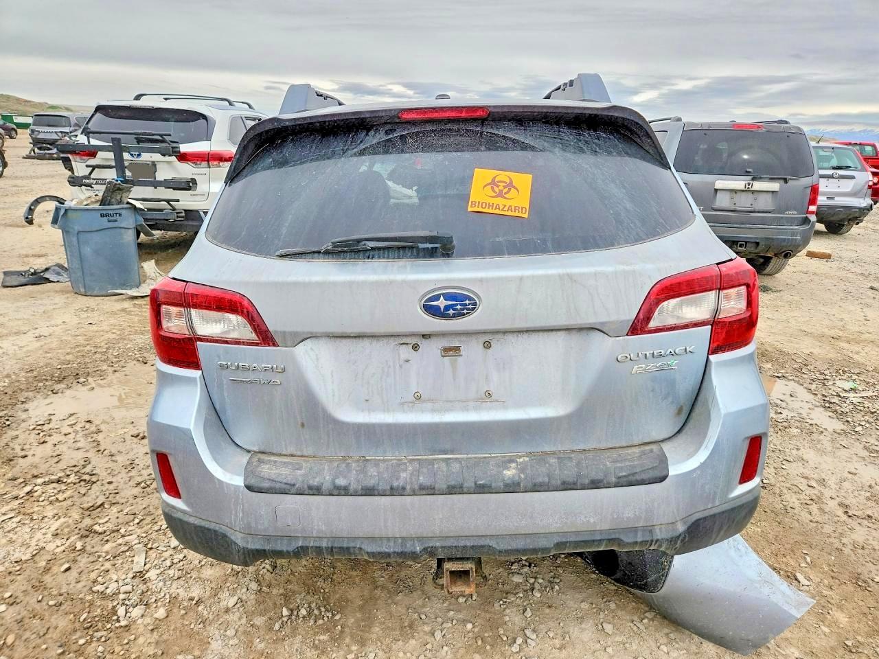 2015 Subaru Outback 2.5i Limited Silver vin: 4S4BSAJC4F3362899