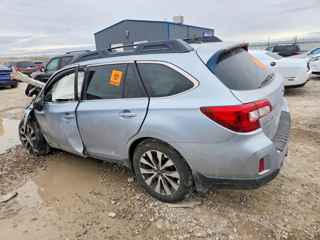 2015 Subaru Outback 2.5i Limited Silver vin: 4S4BSAJC4F3362899