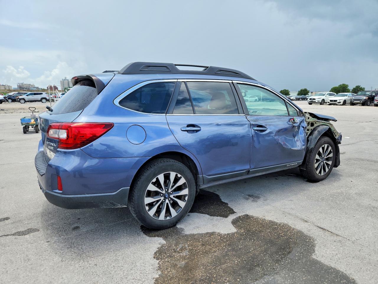 2015 Subaru Outback 2.5i Limited Blue vin: 4S4BSAJC5F3219119
