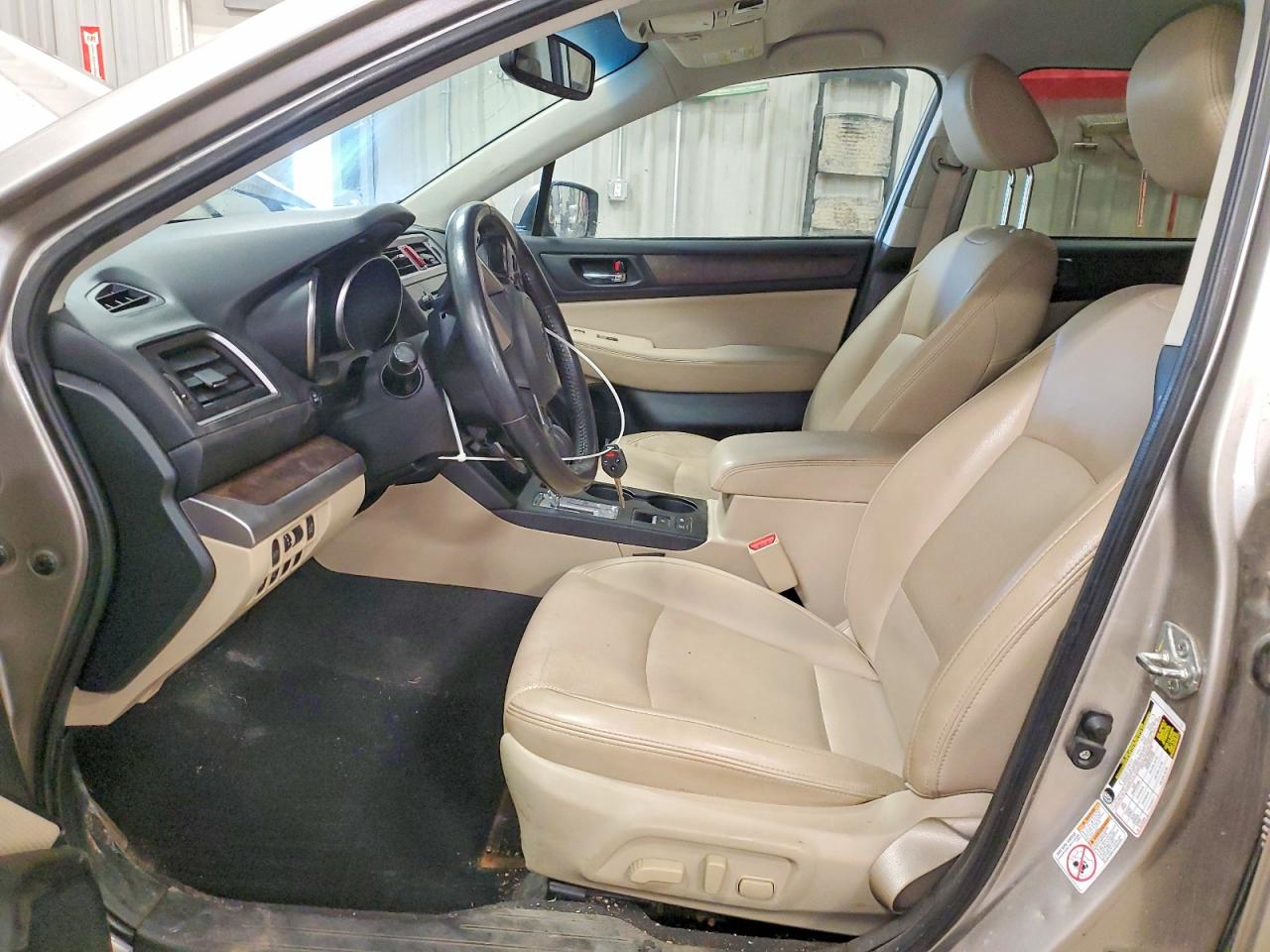 2015 Subaru Outback 2.5i Limited Silver vin: 4S4BSAJC6F3359227