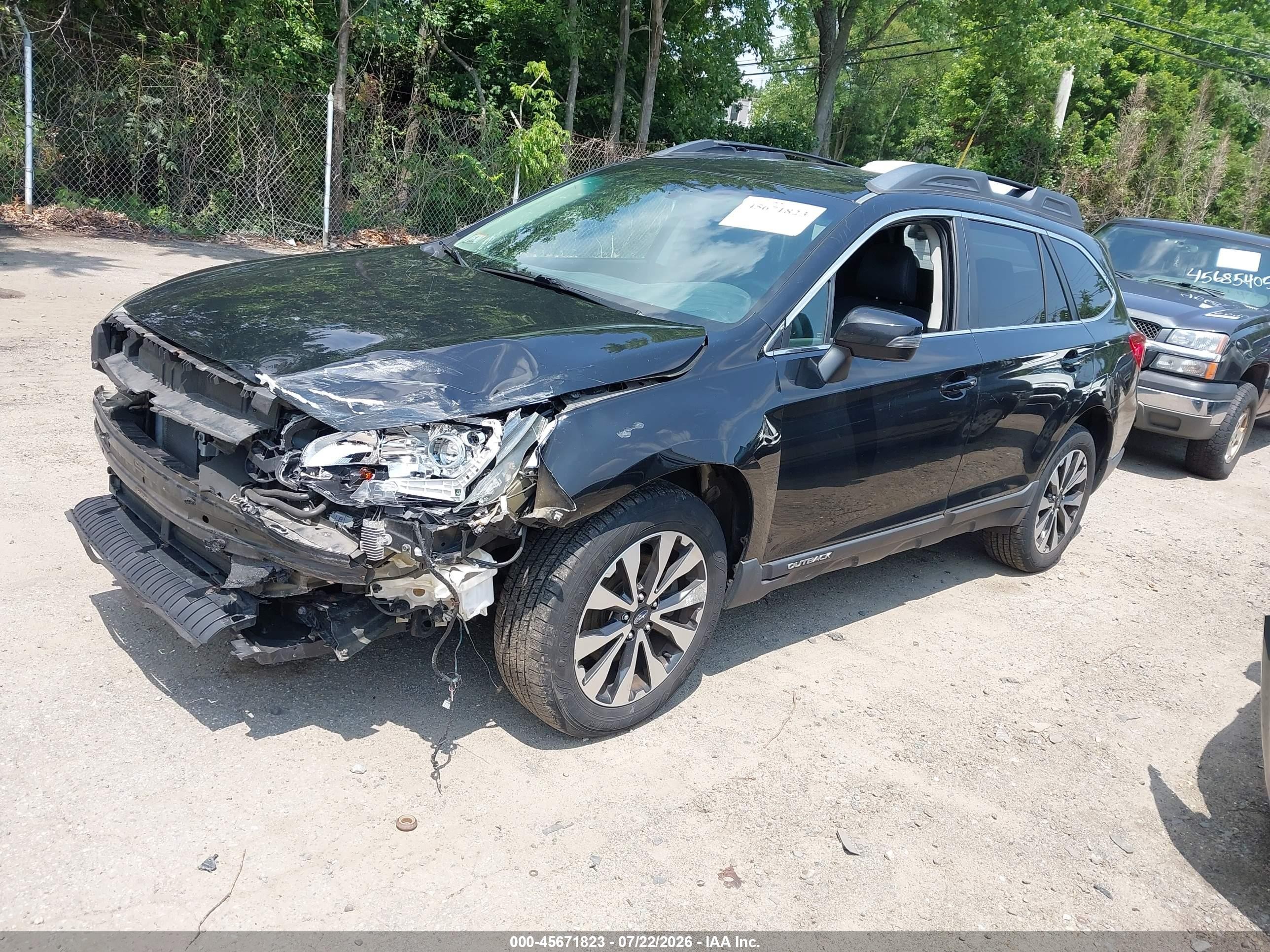 2015 Subaru Outback 2.5i Limited Черный vin: 4S4BSAJC8F3342638