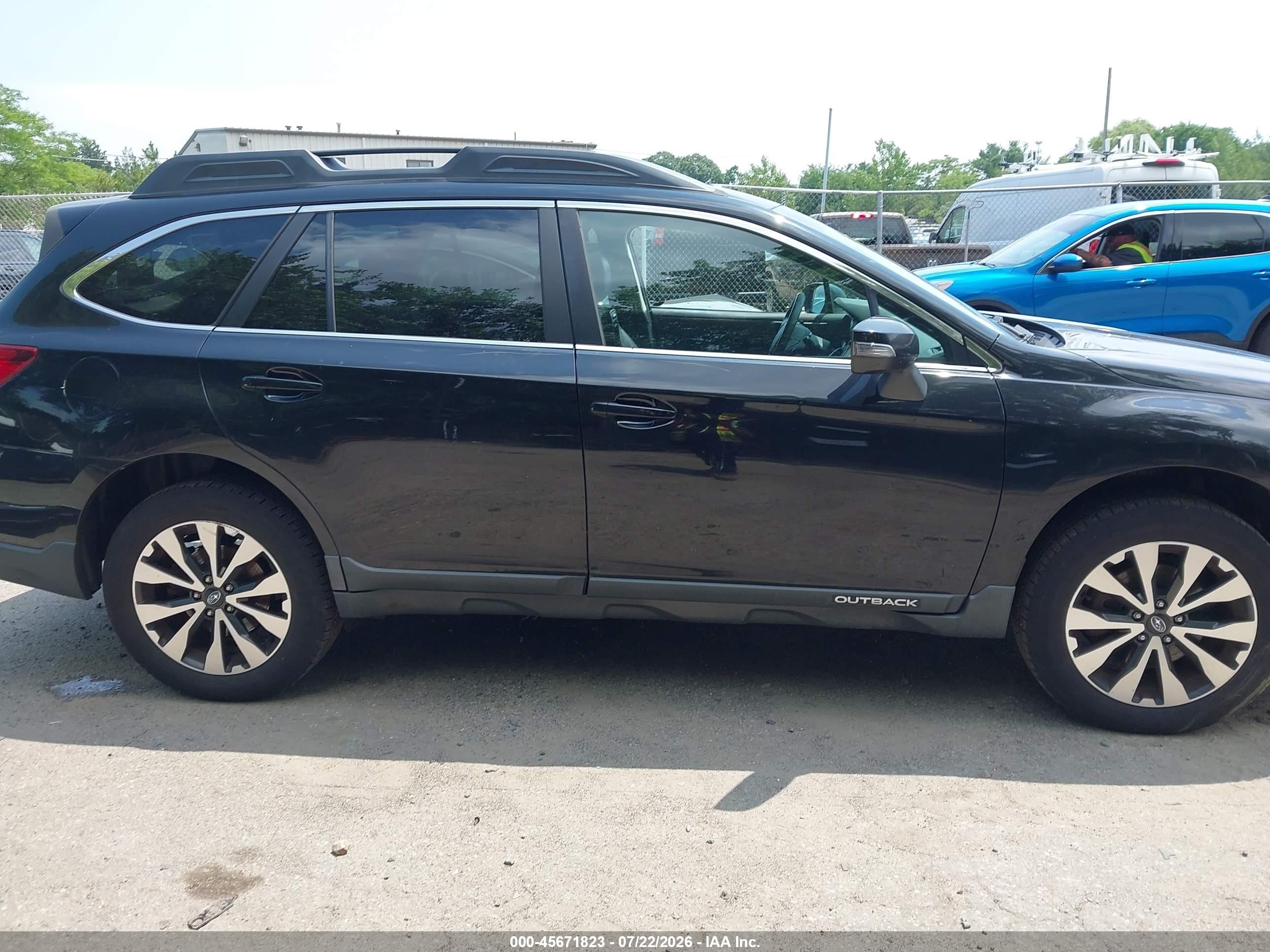 2015 Subaru Outback 2.5i Limited Черный vin: 4S4BSAJC8F3342638