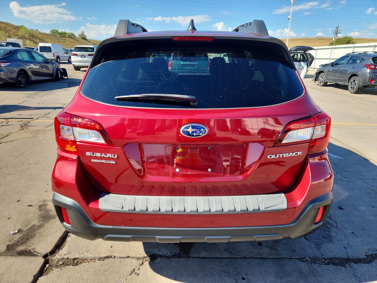 2019 Subaru Outback 2.5i Limited Red vin: 4S4BSAJC8K3343802