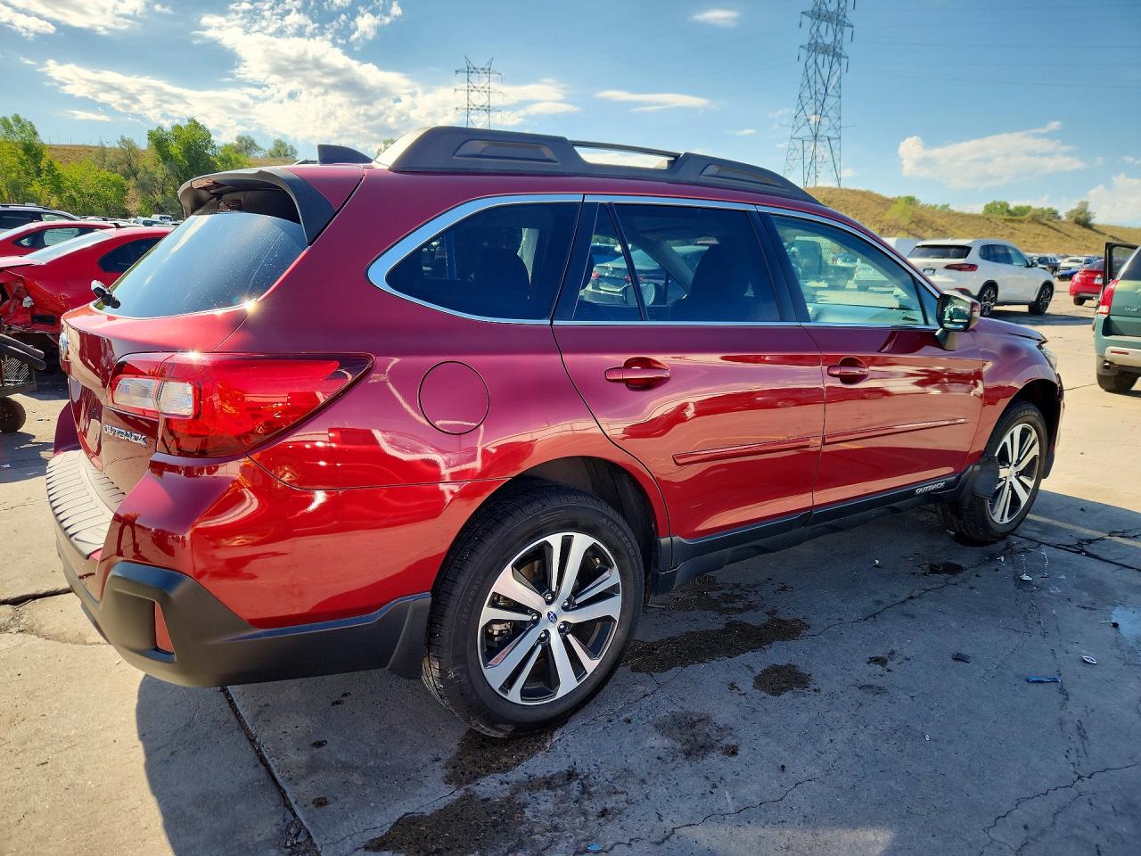2019 Subaru Outback 2.5i Limited Red vin: 4S4BSAJC8K3343802