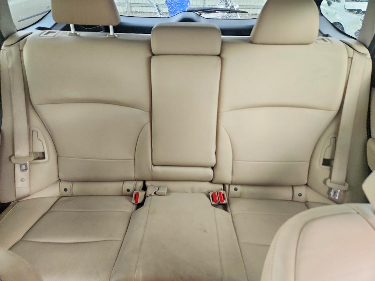 2015 Subaru Outback 2.5i Limited White vin: 4S4BSAJCXF3341488