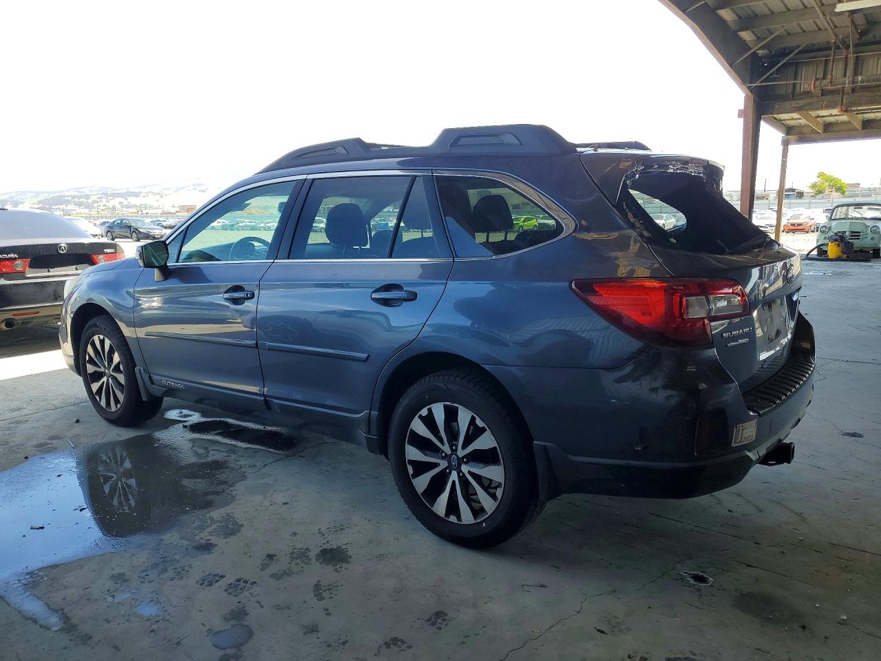 2015 Subaru Outback 2.5i Limited Gray vin: 4S4BSAJCXF3343371