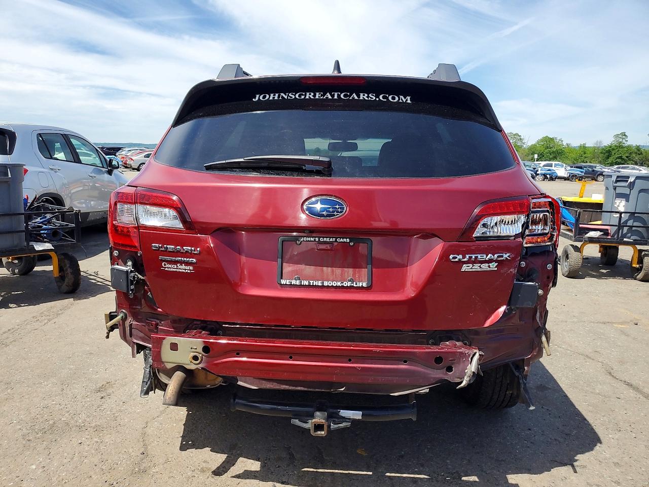 2017 Subaru Outback 2.5i Limited Red vin: 4S4BSAKC5H3363562