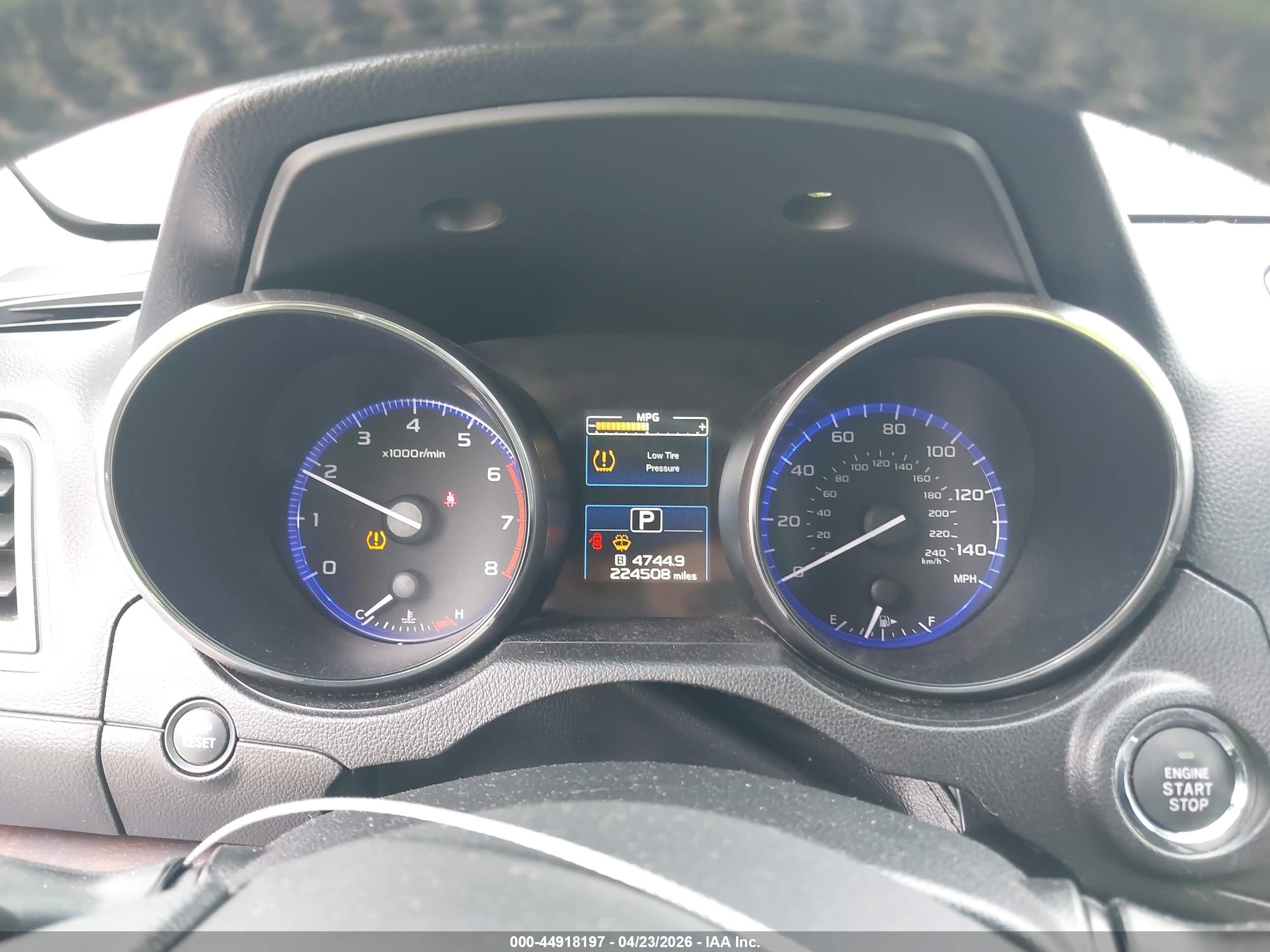 2017 Subaru Outback 2.5i Limited Бордовый vin: 4S4BSAKC6H3214822