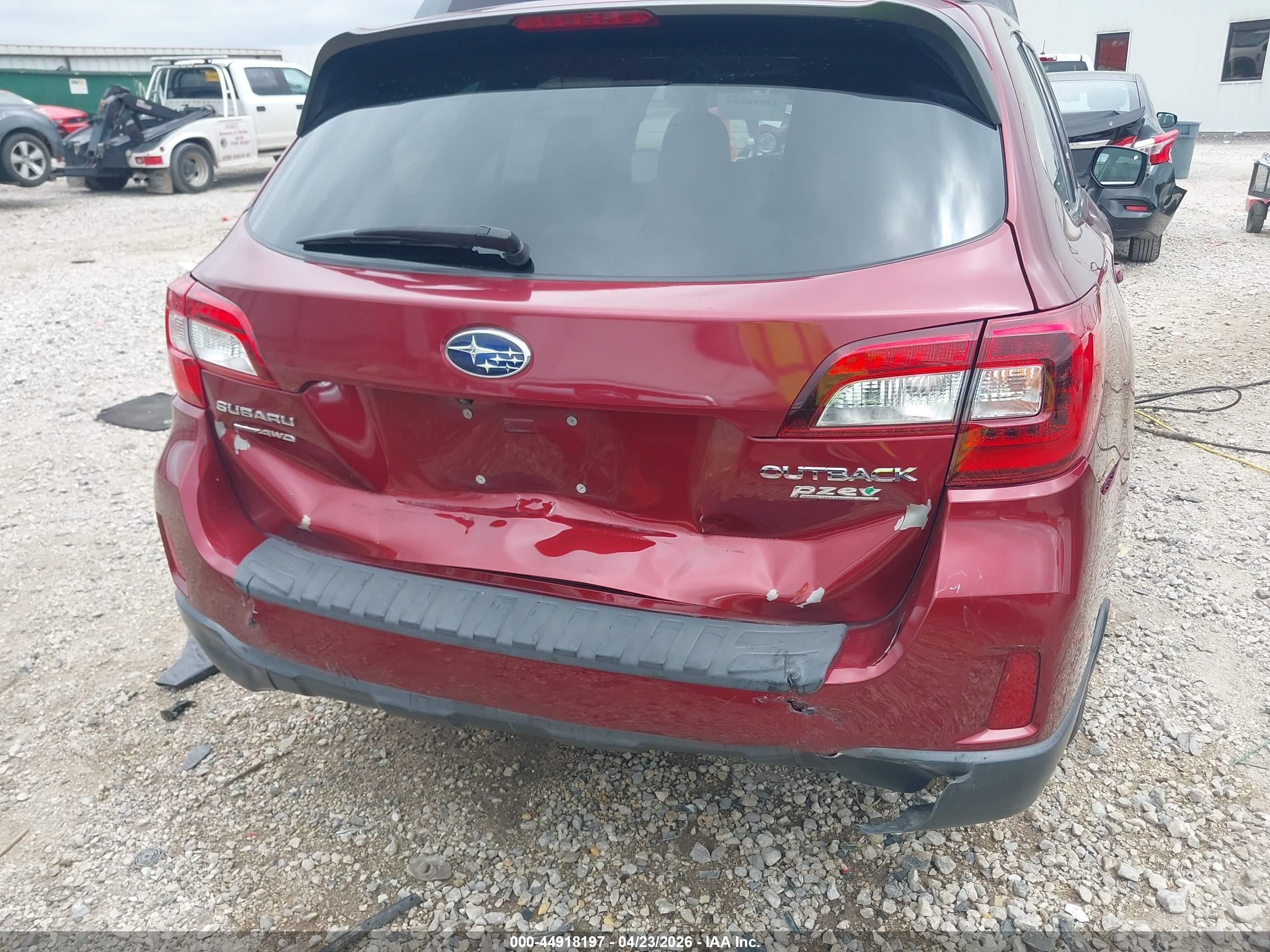 2017 Subaru Outback 2.5i Limited Бордовый vin: 4S4BSAKC6H3214822