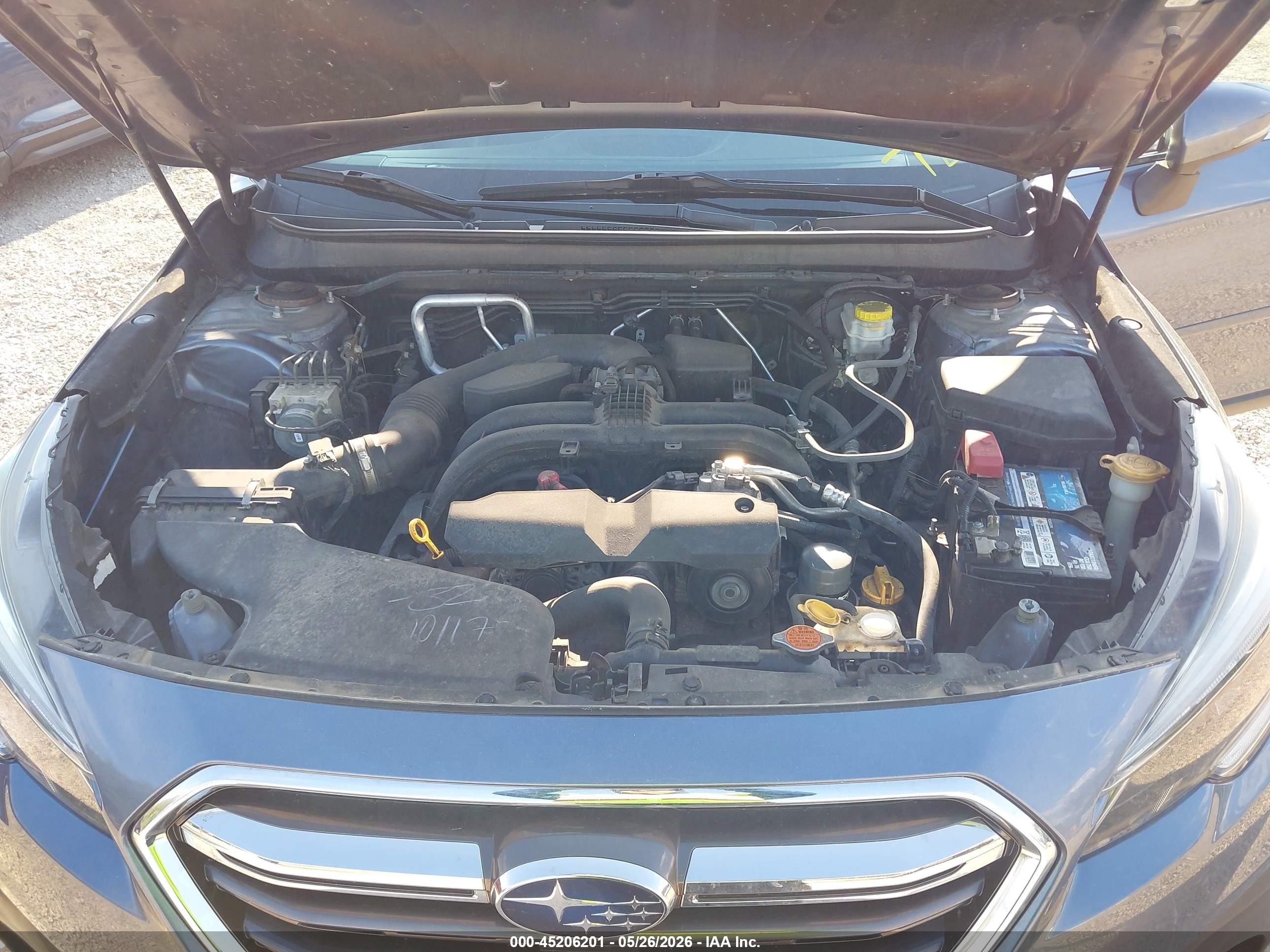 2018 Subaru Outback 2.5i Limited Gray vin: 4S4BSAKC9J3205666