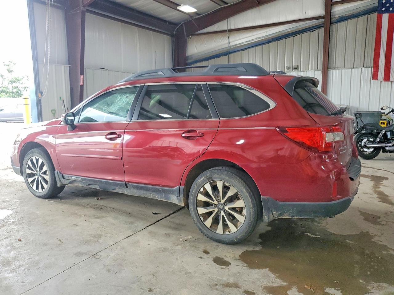 2015 Subaru Outback 2.5i Limited Red vin: 4S4BSALC0F3201687