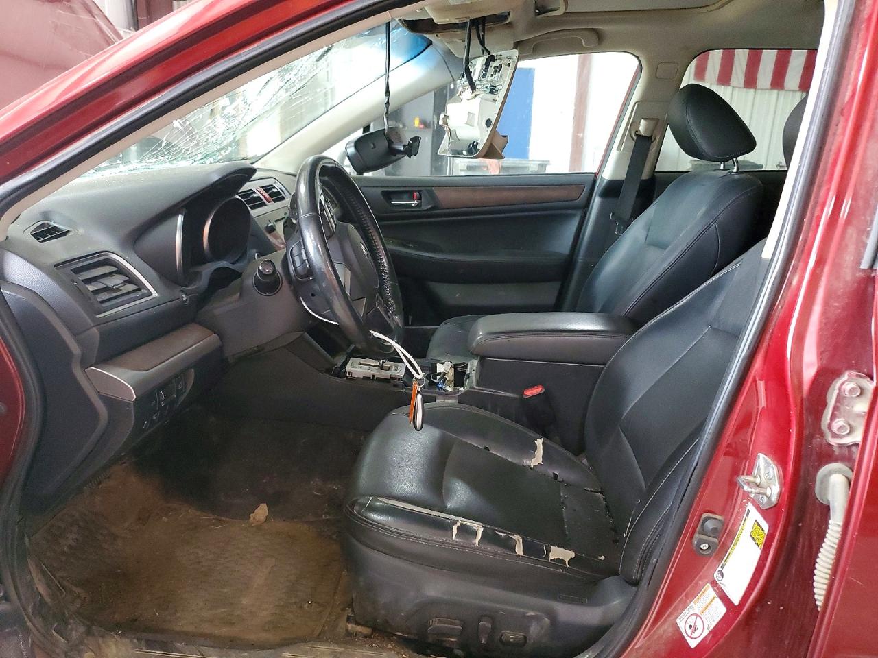 2015 Subaru Outback 2.5i Limited Red vin: 4S4BSALC0F3201687