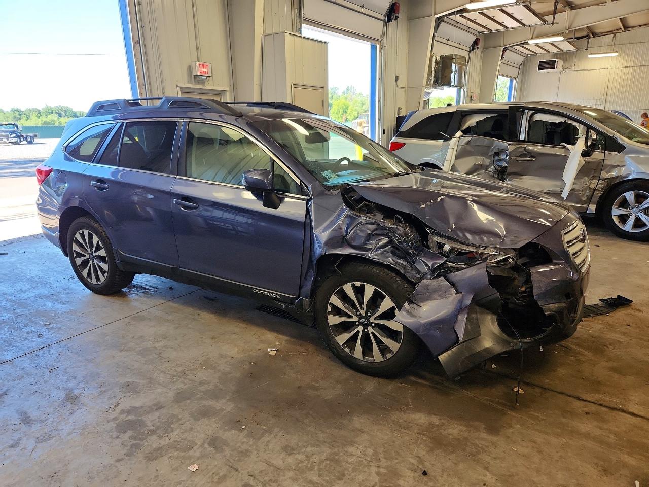 2015 Subaru Outback 2.5i Limited Blue vin: 4S4BSALC0F3212818