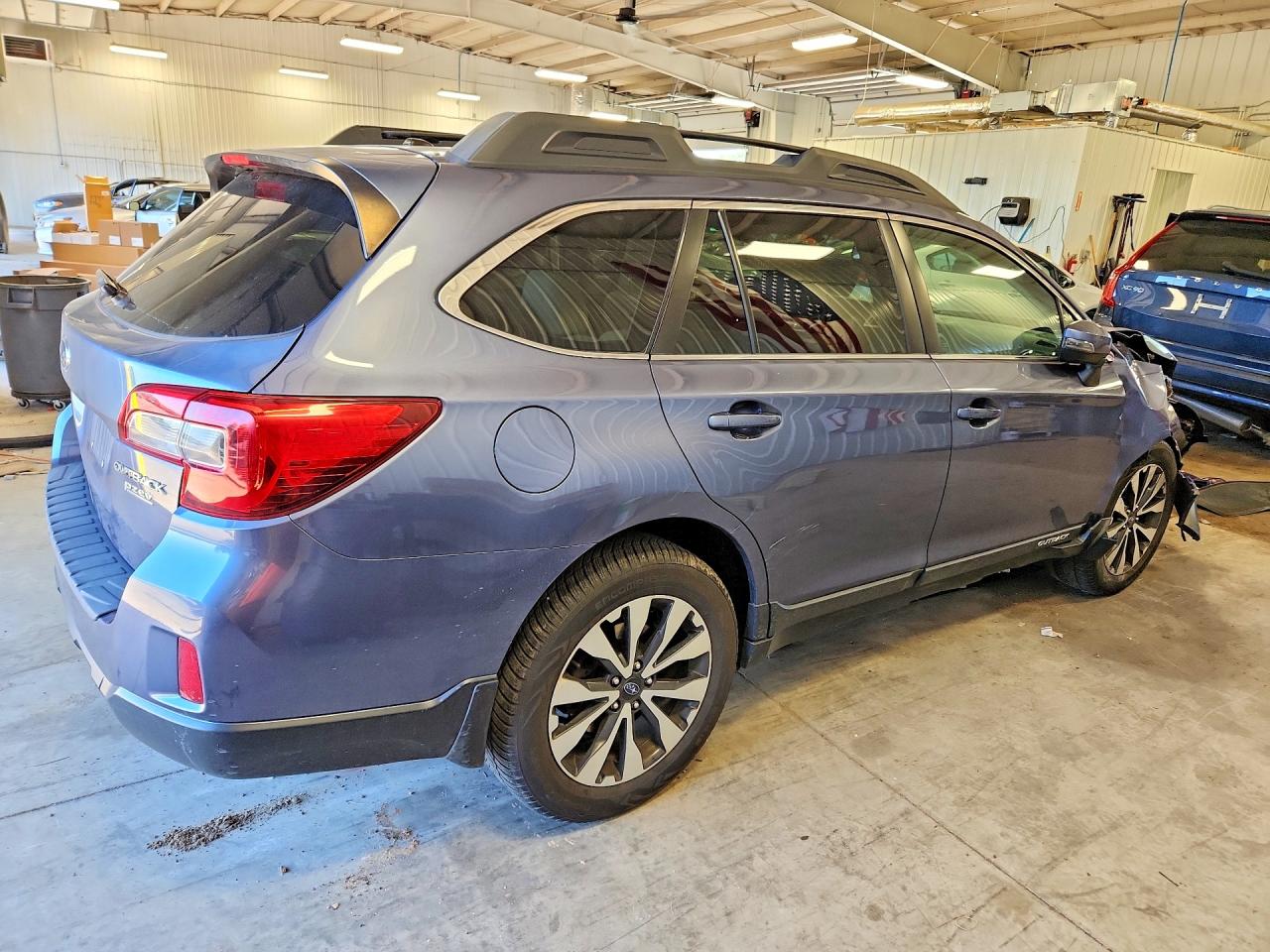 2015 Subaru Outback 2.5i Limited Blue vin: 4S4BSALC0F3212818