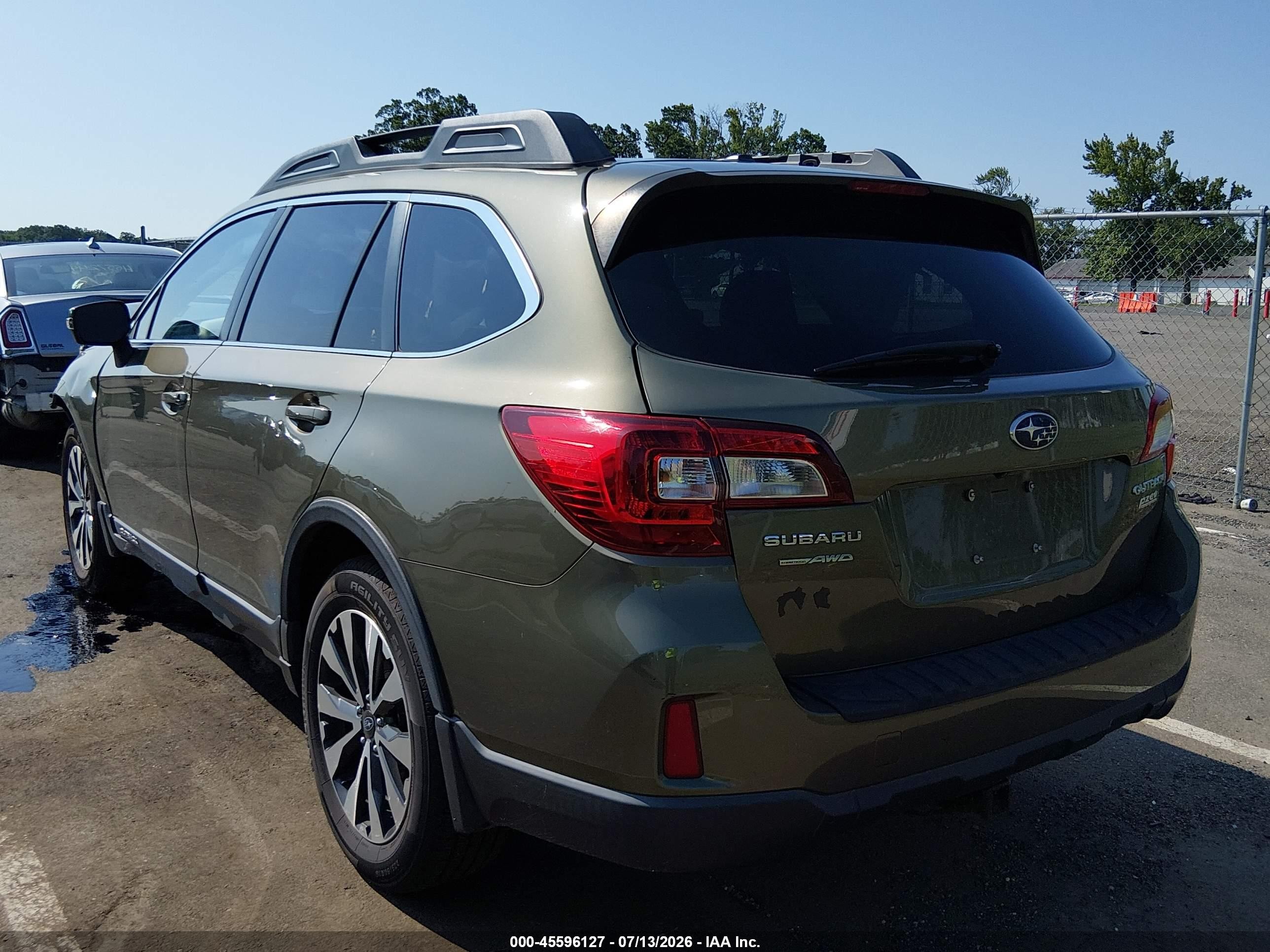 2015 Subaru Outback 2.5i Limited Green vin: 4S4BSALC0F3276020