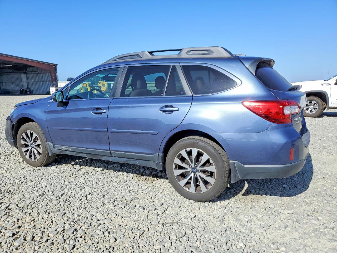 2015 Subaru Outback 2.5i Limited Blue vin: 4S4BSALC0F3305645