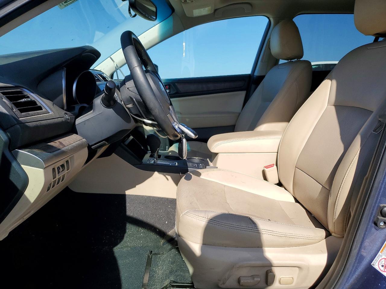 2015 Subaru Outback 2.5i Limited Blue vin: 4S4BSALC0F3305645