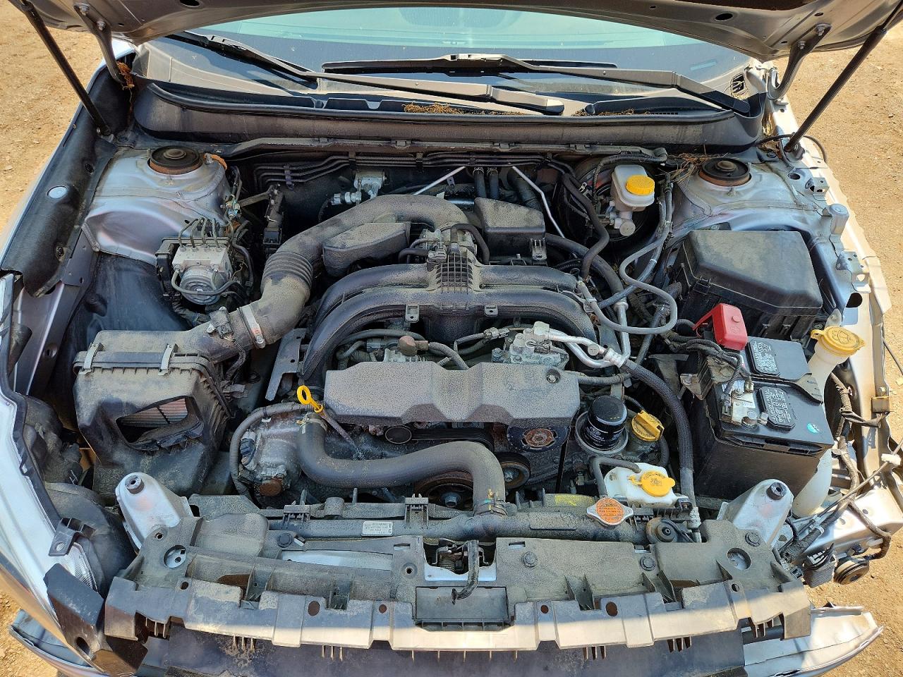 2015 Subaru Outback 2.5i Limited Серебряный vin: 4S4BSALC1F3318968
