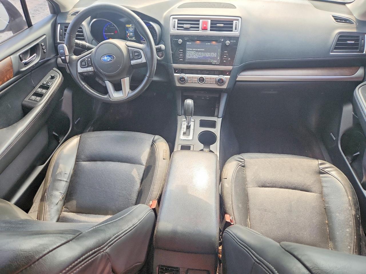 2015 Subaru Outback 2.5i Limited Белый vin: 4S4BSALC2F3228339
