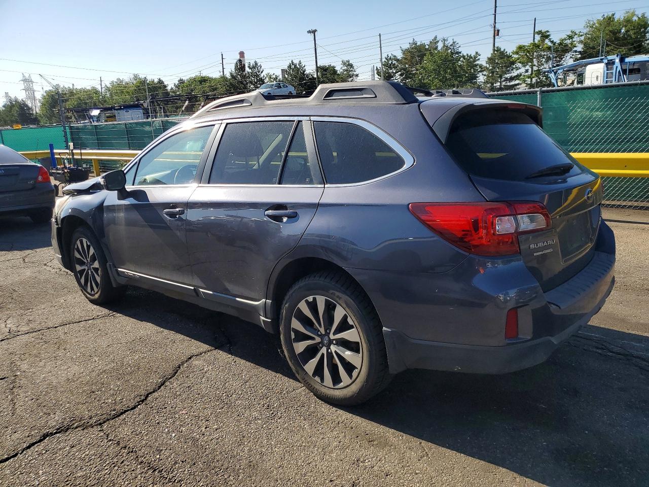 2015 Subaru Outback 2.5i Limited Gray vin: 4S4BSALC2F3242631