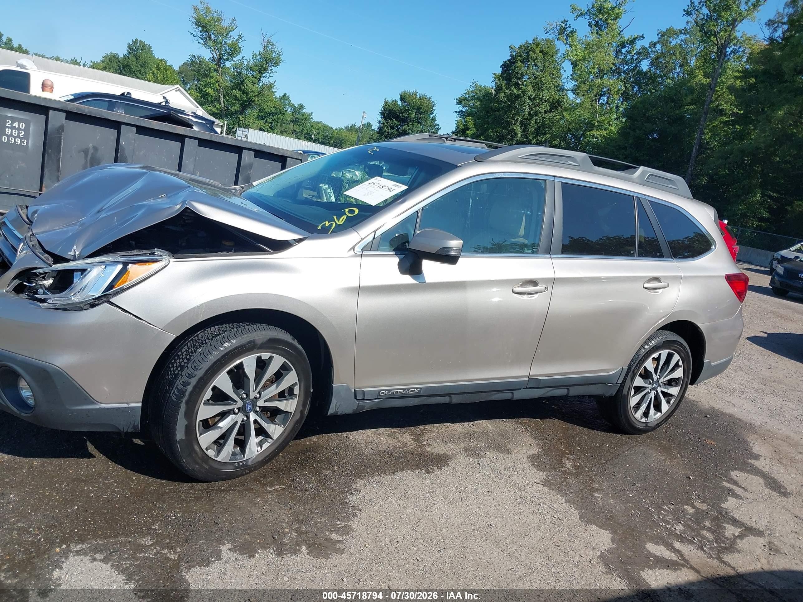 2015 Subaru Outback 2.5i Limited Золотой vin: 4S4BSALC2F3268677