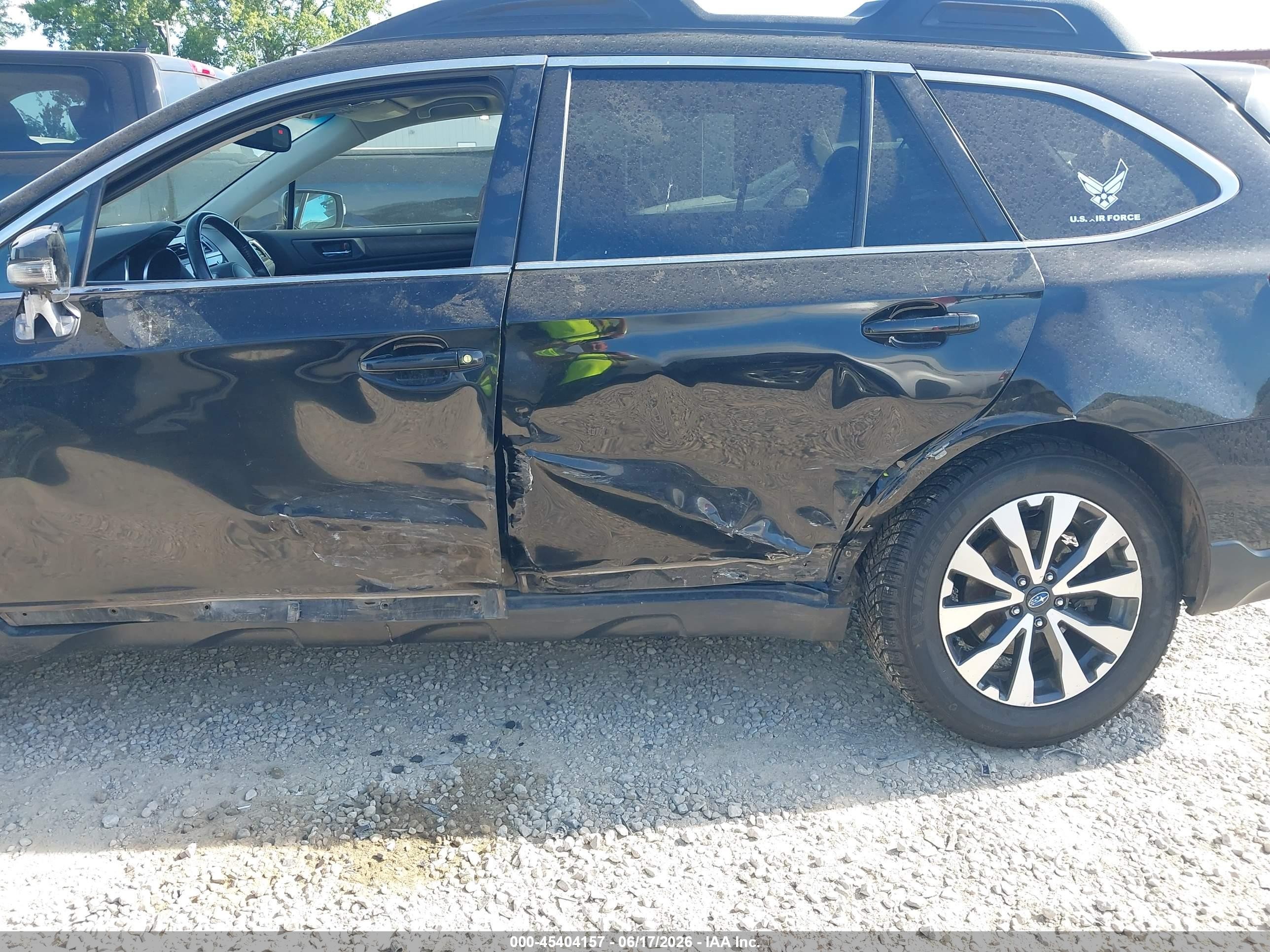 2015 Subaru Outback 2.5i Limited Black vin: 4S4BSALC2F3279663