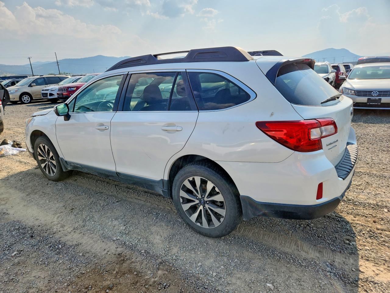 2015 Subaru Outback 2.5i Limited White vin: 4S4BSALC3F3307017