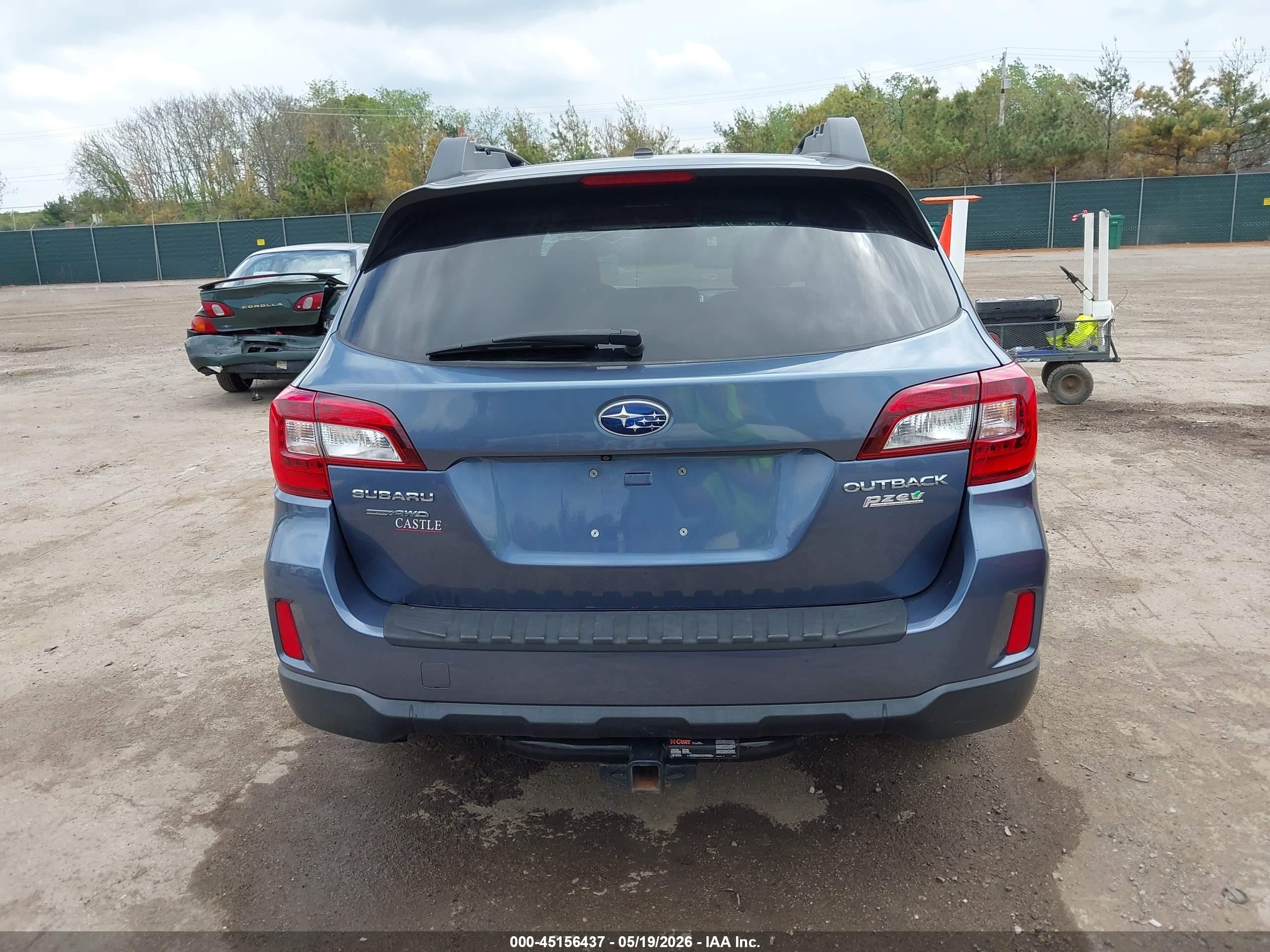 2015 Subaru Outback 2.5i Limited Blue vin: 4S4BSALC3F3310077