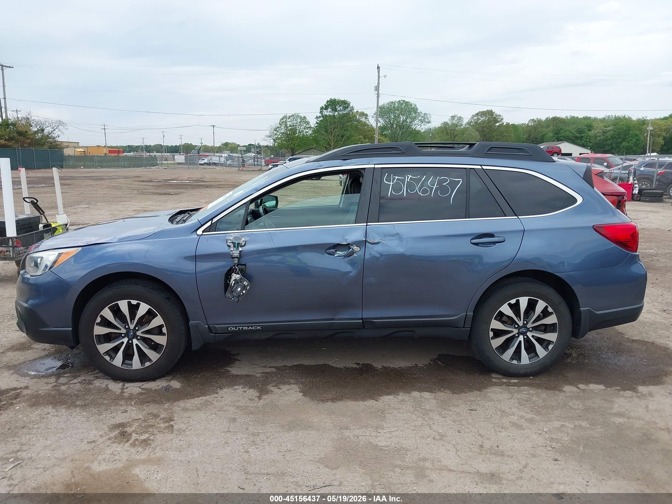 2015 Subaru Outback 2.5i Limited Blue vin: 4S4BSALC3F3310077