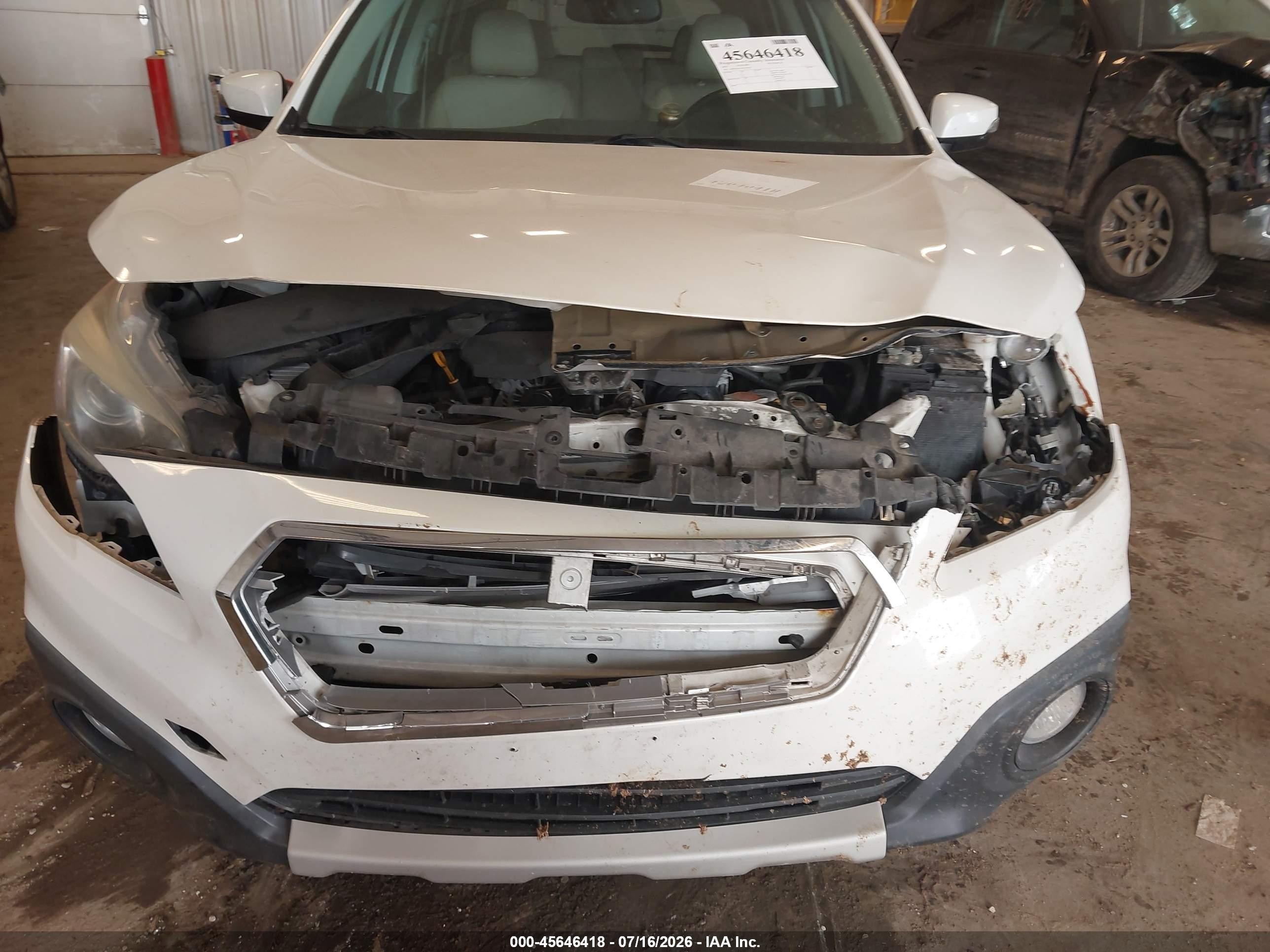 2015 Subaru Outback 2.5i Limited White vin: 4S4BSALC4F3218315